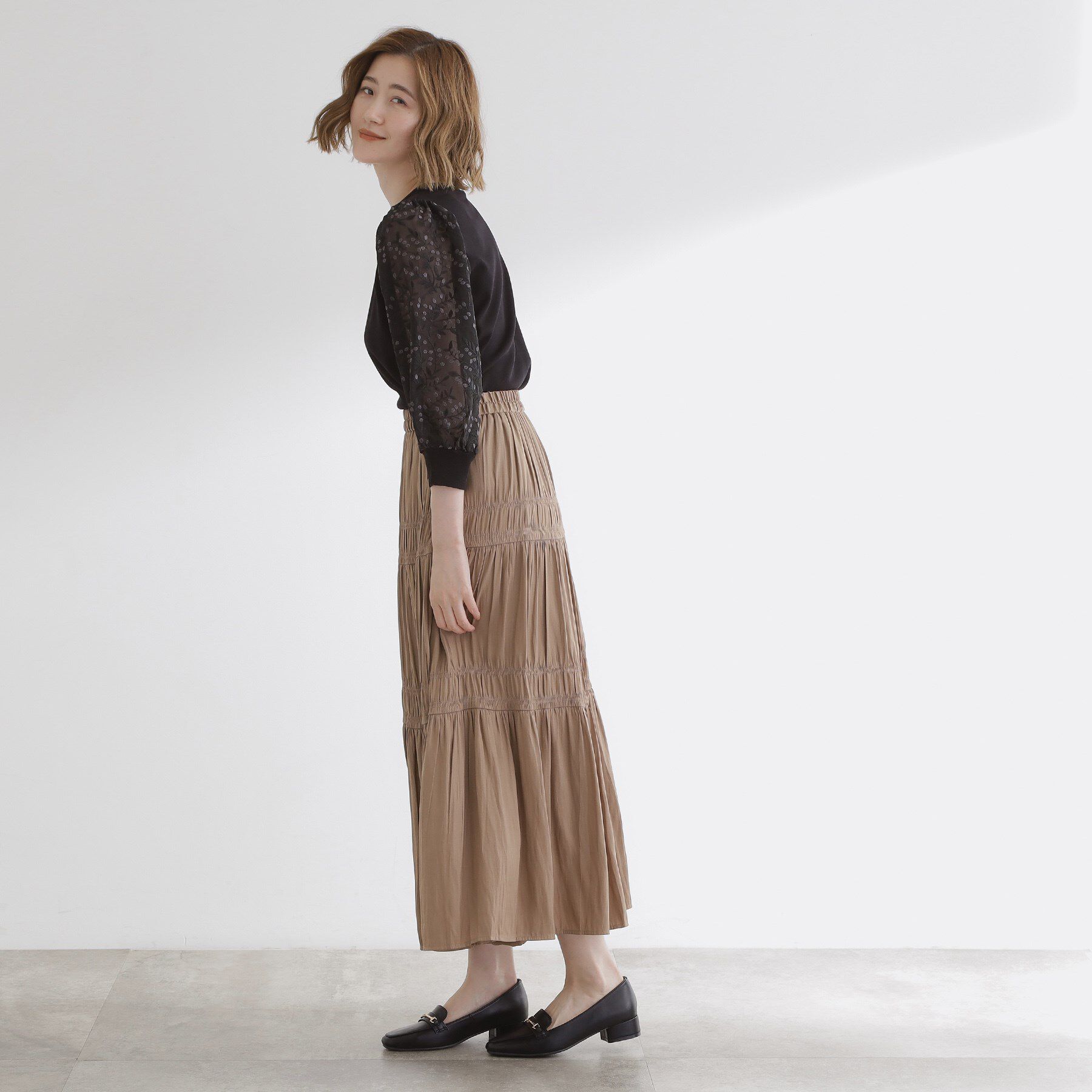 grove「【二の腕カバー】繊細さと上品さをまとう袖刺繍プルオーバーニット」|ニット・セーター|