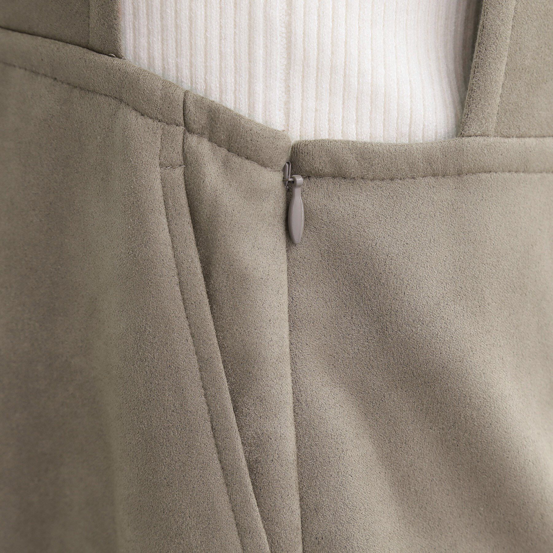 grove「【秋から冬まで活躍】スエードライクジャンパードレス」|ワンピース|