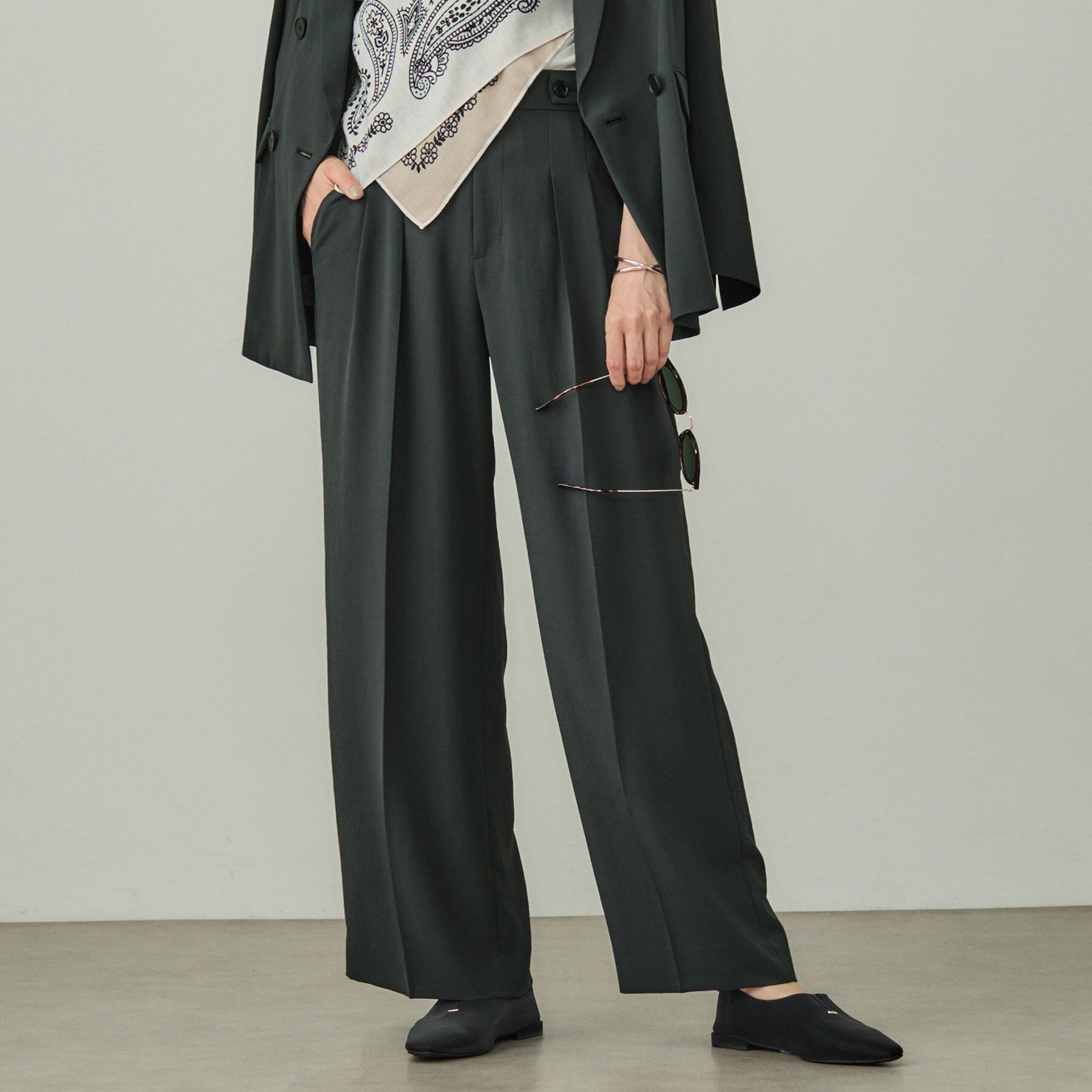 INDIVI「【着心地◎！】タックワイドパンツ」|その他|