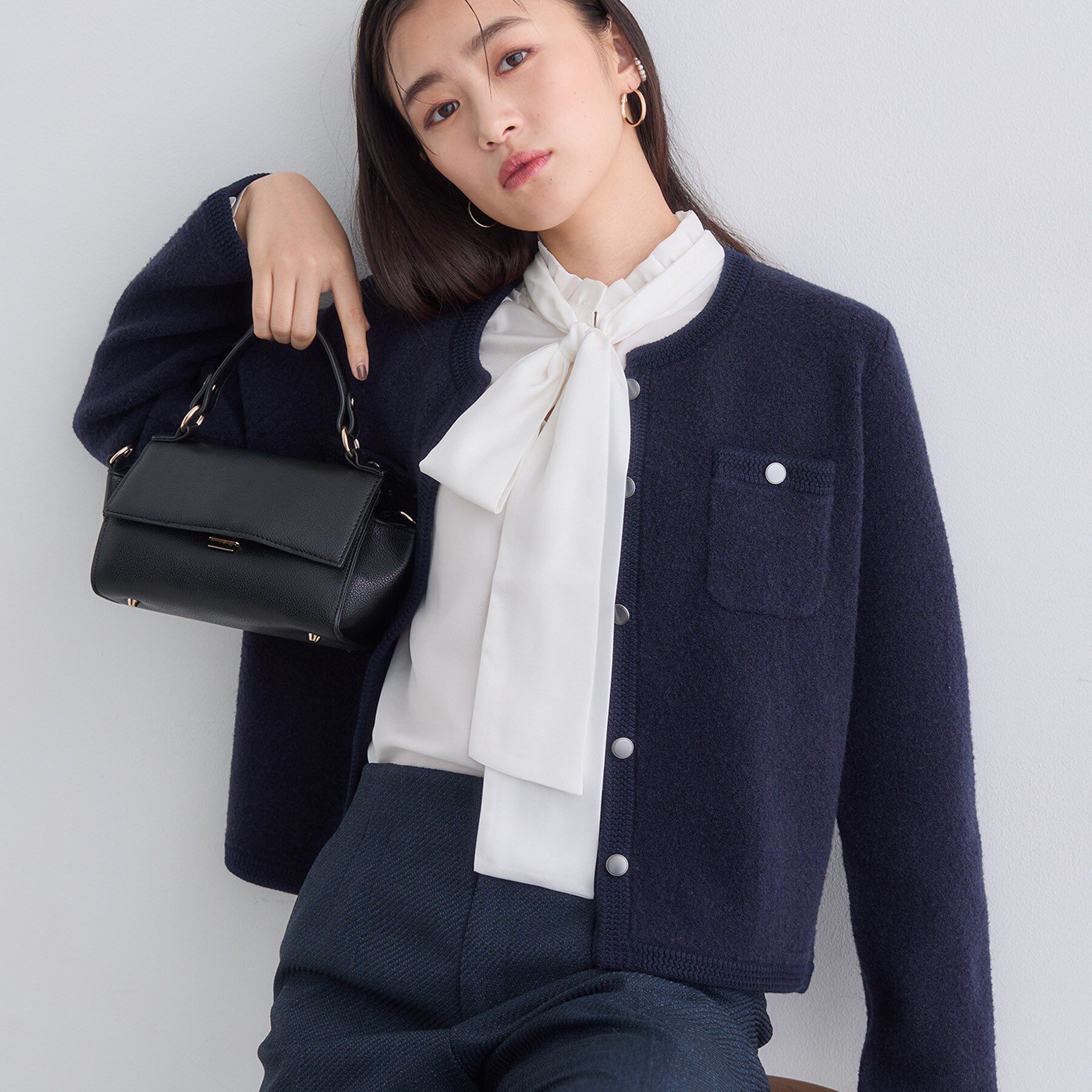 INDIVI「【ミニブークレ素材】ジャケットライクカーディガン」|カーディガン|