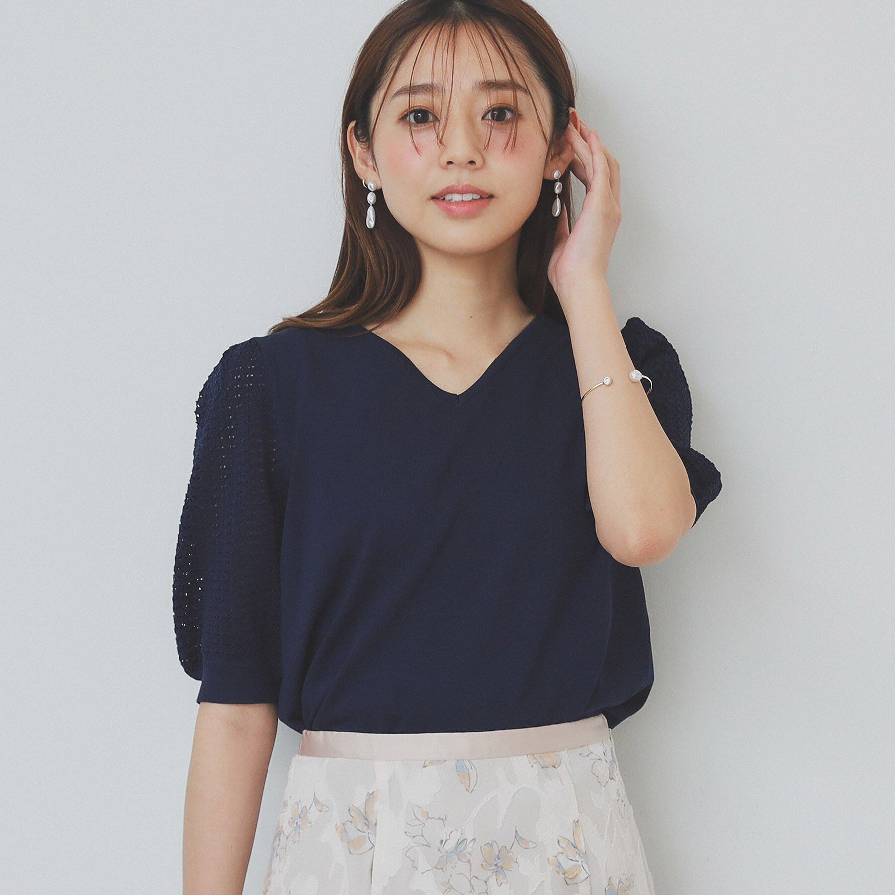 index「《5色展開》柄編みスリーブVネックニット【洗濯機洗い可】」|ニット・セーター|ネイビー(094)