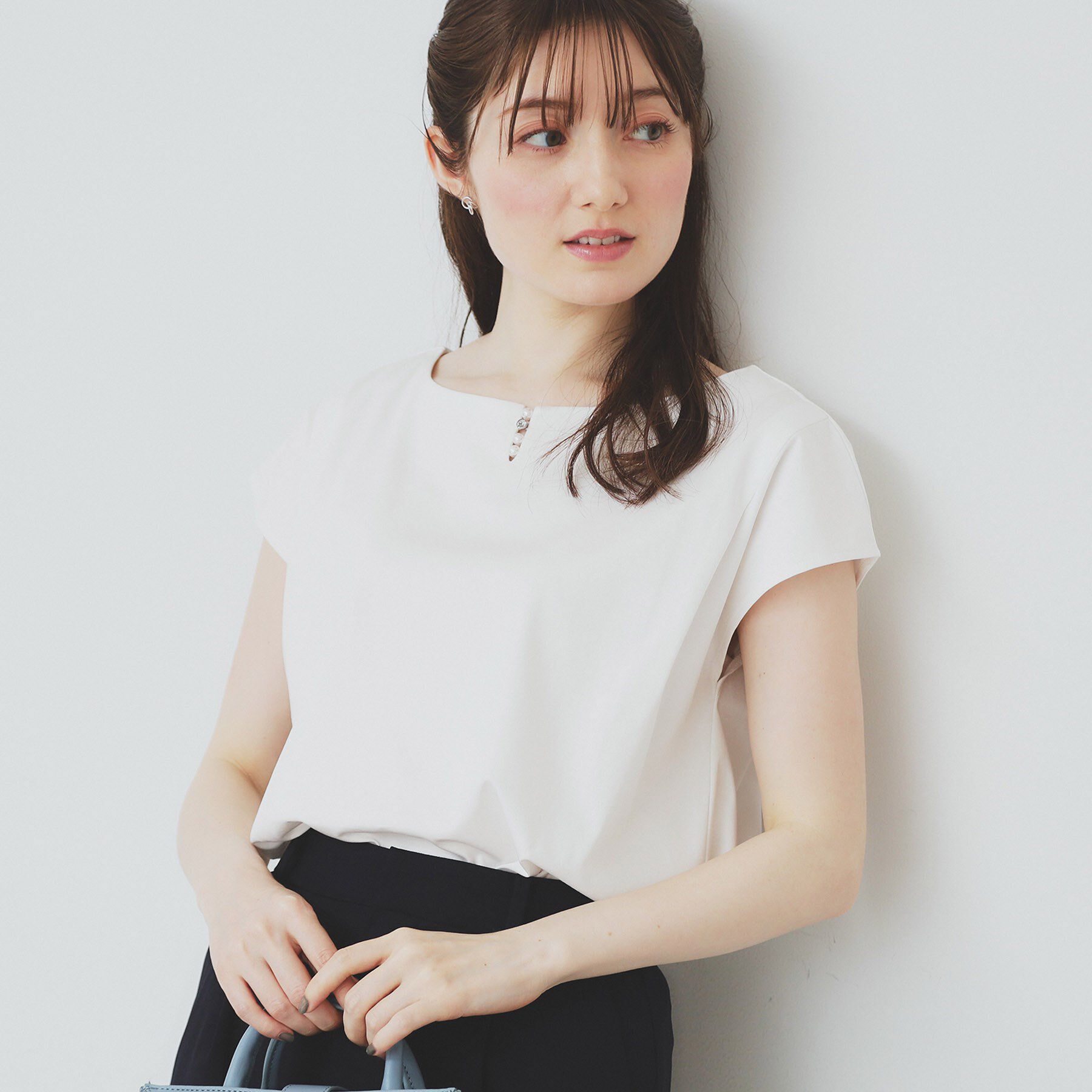 index「《6色展開/XS-3サイズ》キーネックビジュートップス【UV/接触冷感/洗濯機洗い可】」|Tシャツ・カットソー|オフホワイト(003