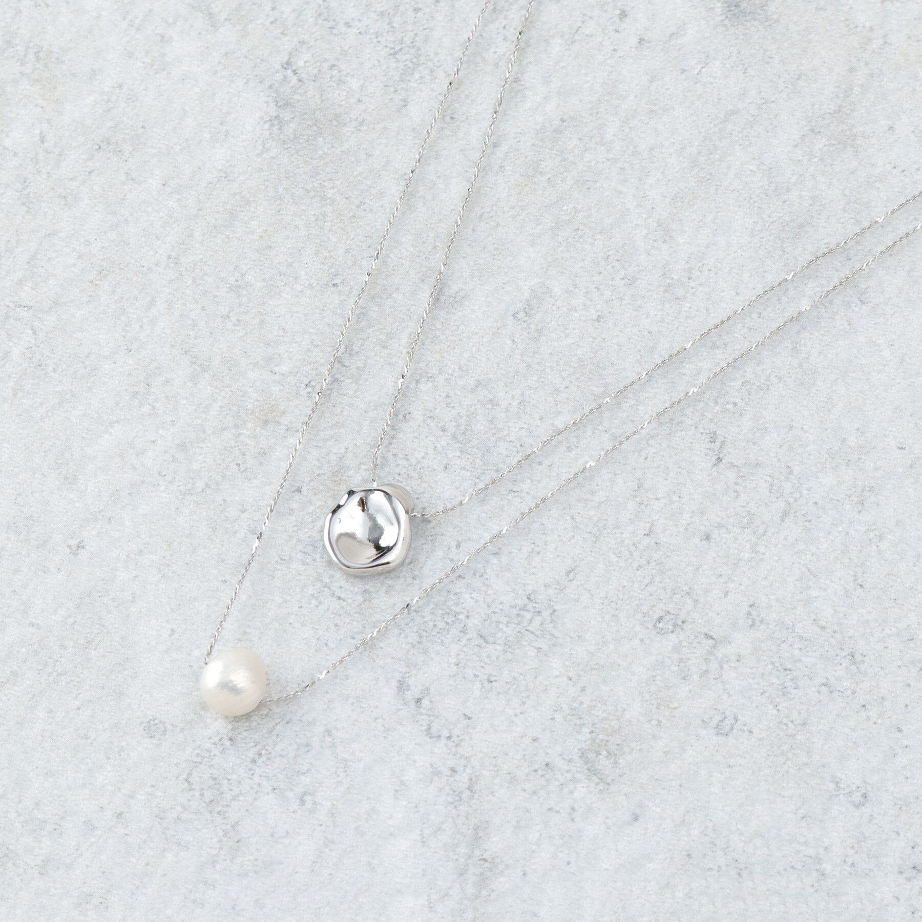 OPAQUE.CLIP「メタル&times;フェイクパール 2連ネックレス」|ネックレス|シルバー(006)