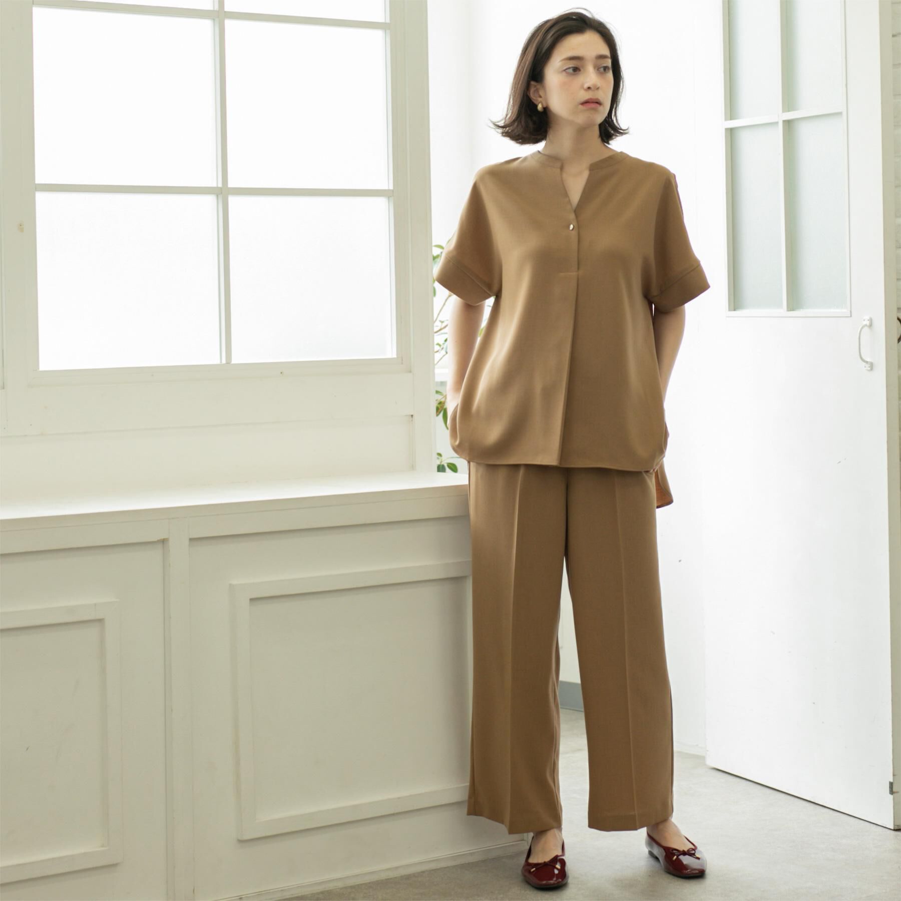 OPAQUE.CLIP「《5色展開/SS-LLサイズ》スキッパー金ボタンブラウス/セットアップ対応【防シワ/ストレッチ/洗濯」|シャツ・ブラウス|