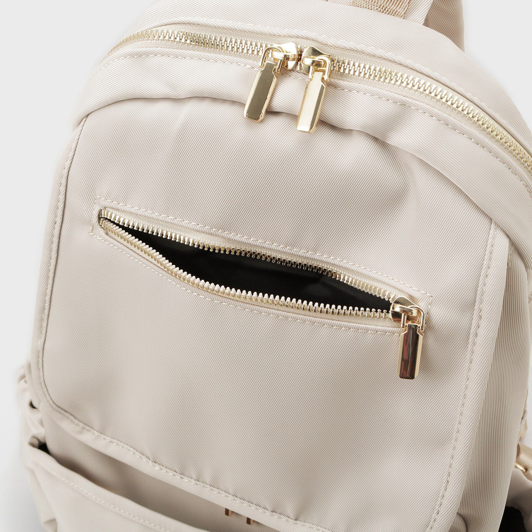 OPAQUE.CLIP「【撥水加工/多ポケット/A4サイズ対応】マルチファンクションツイルリュックサック」|リュック|