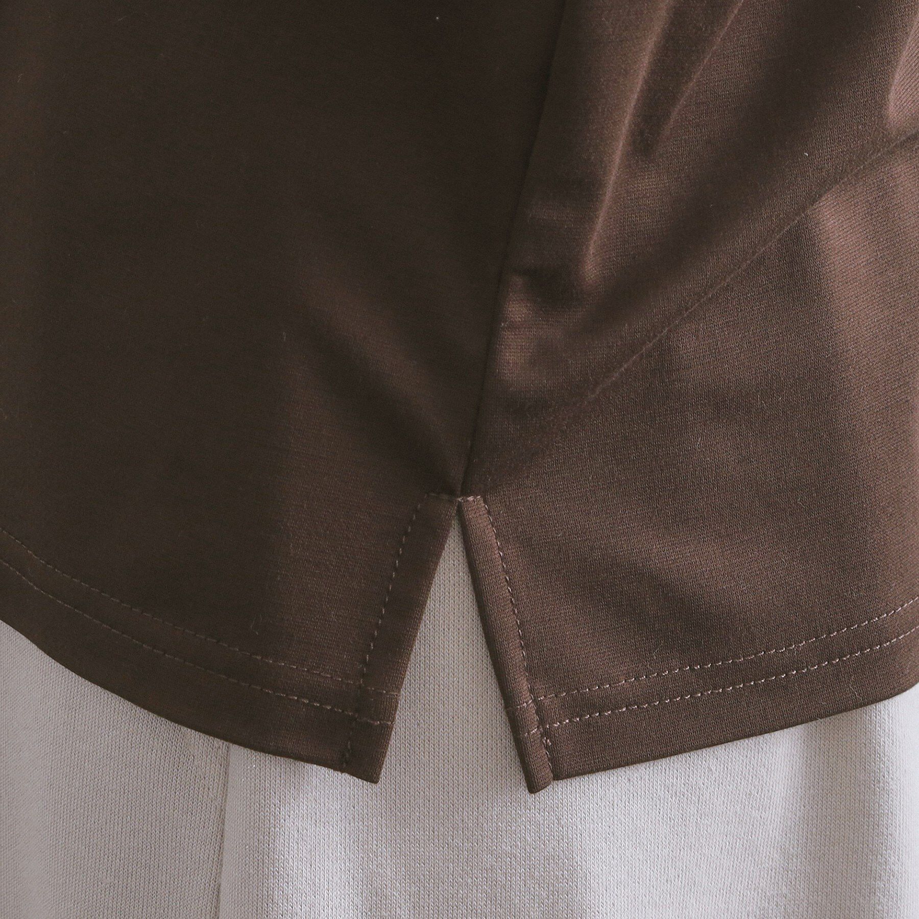 OPAQUE.CLIP「メタリック刺繍ロゴTシャツ【接触冷感/洗濯機洗い可】」|Tシャツ・カットソー|