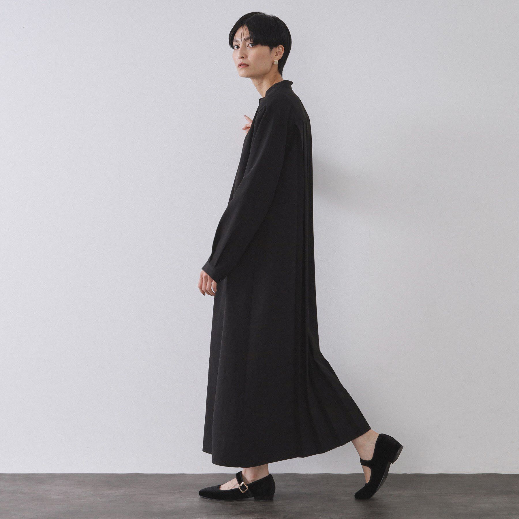 OPAQUE.CLIP「バックプリーツワンピース【洗濯機OK】」|ワンピース|