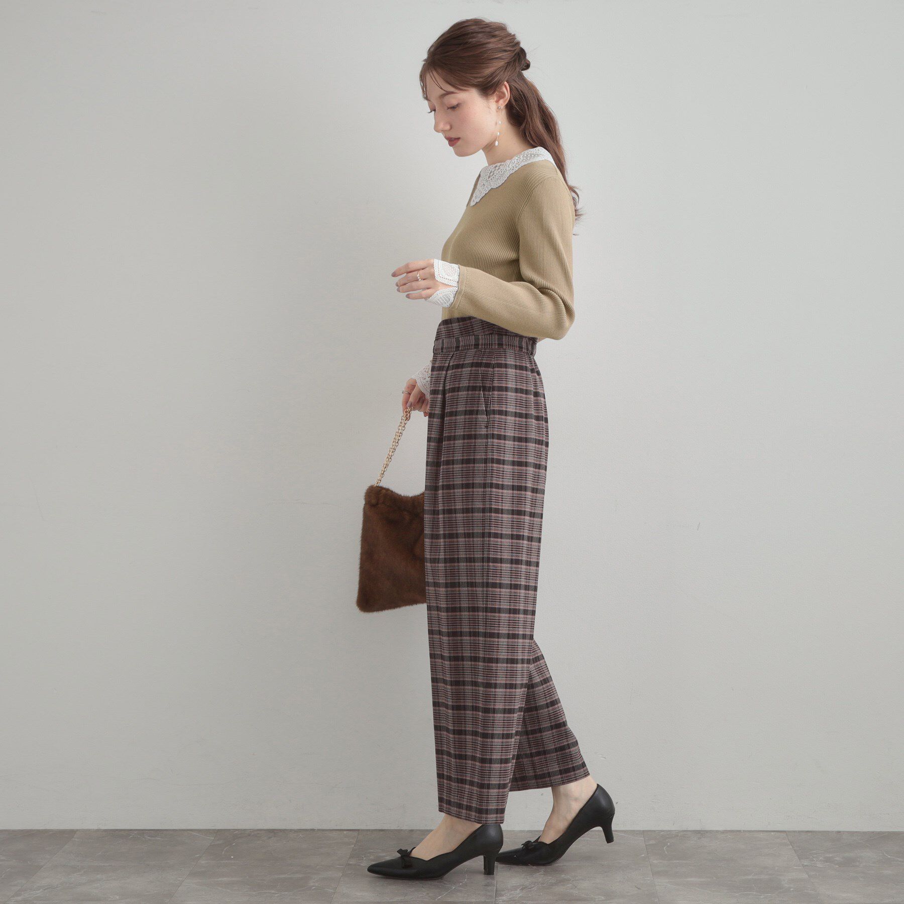 Couture broach「【着映え・フェミニン・通勤】レース衿カフス付きリブニット」|ニット・セーター|