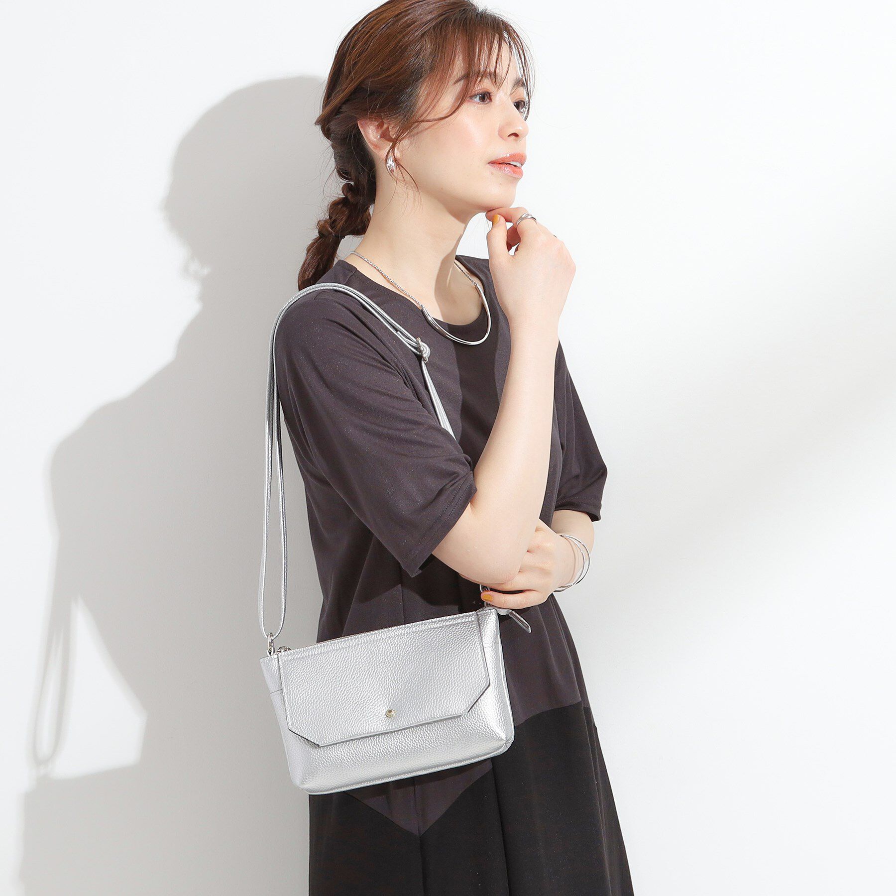 SHOO･LA･RUE「【軽量】ふわっと軽いフラップショルダーバッグ」|ショルダー・メッセンジャー|