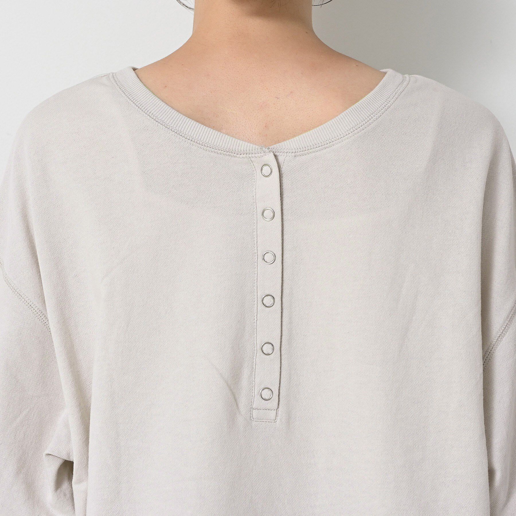 Dessin「【360度可愛い/前後2WAY/洗える】ライトコットンヘンリーカットソー」|Tシャツ・カットソー|