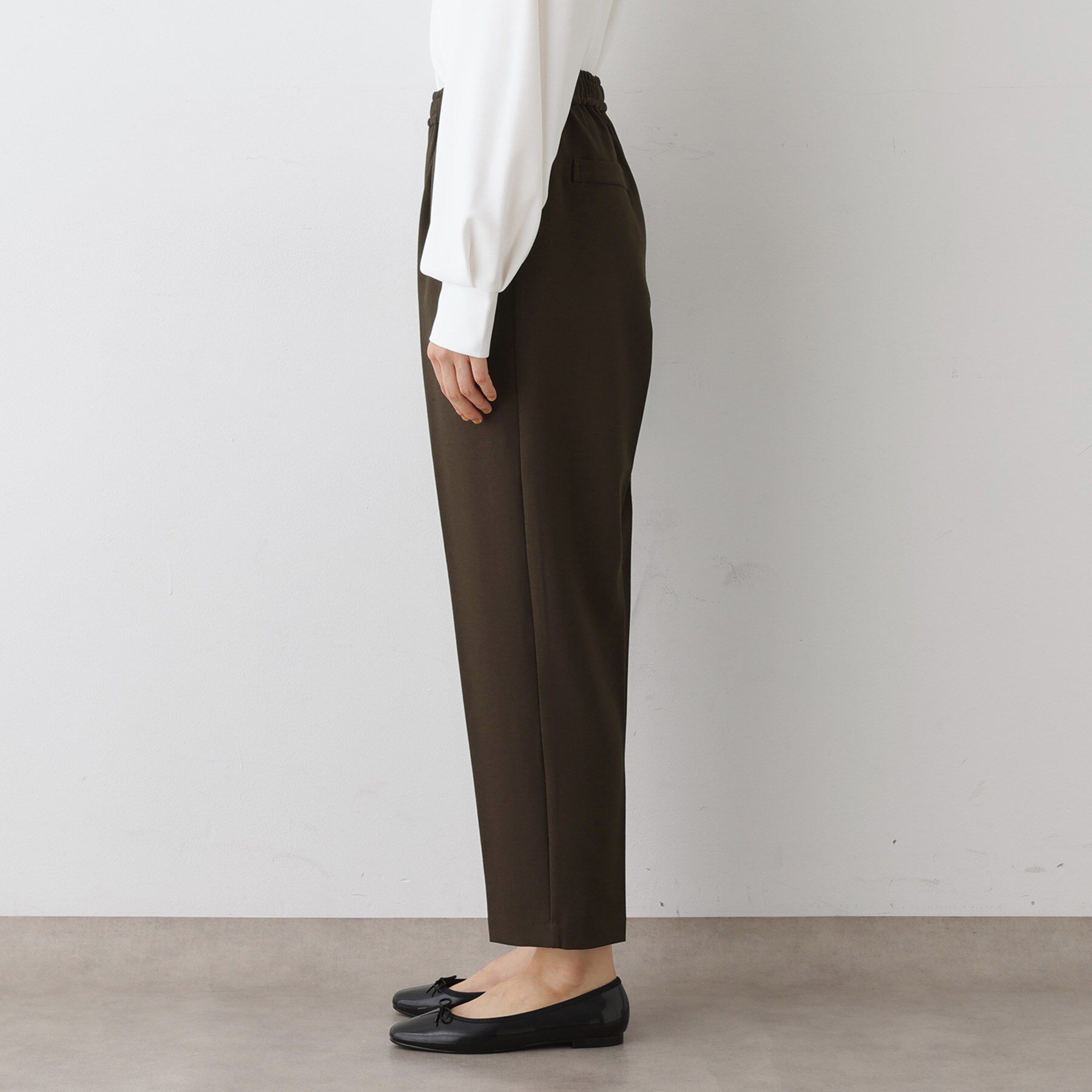 Dessin「【ウエストゴム・洗える】コンフォートテーパードパンツ」|その他|