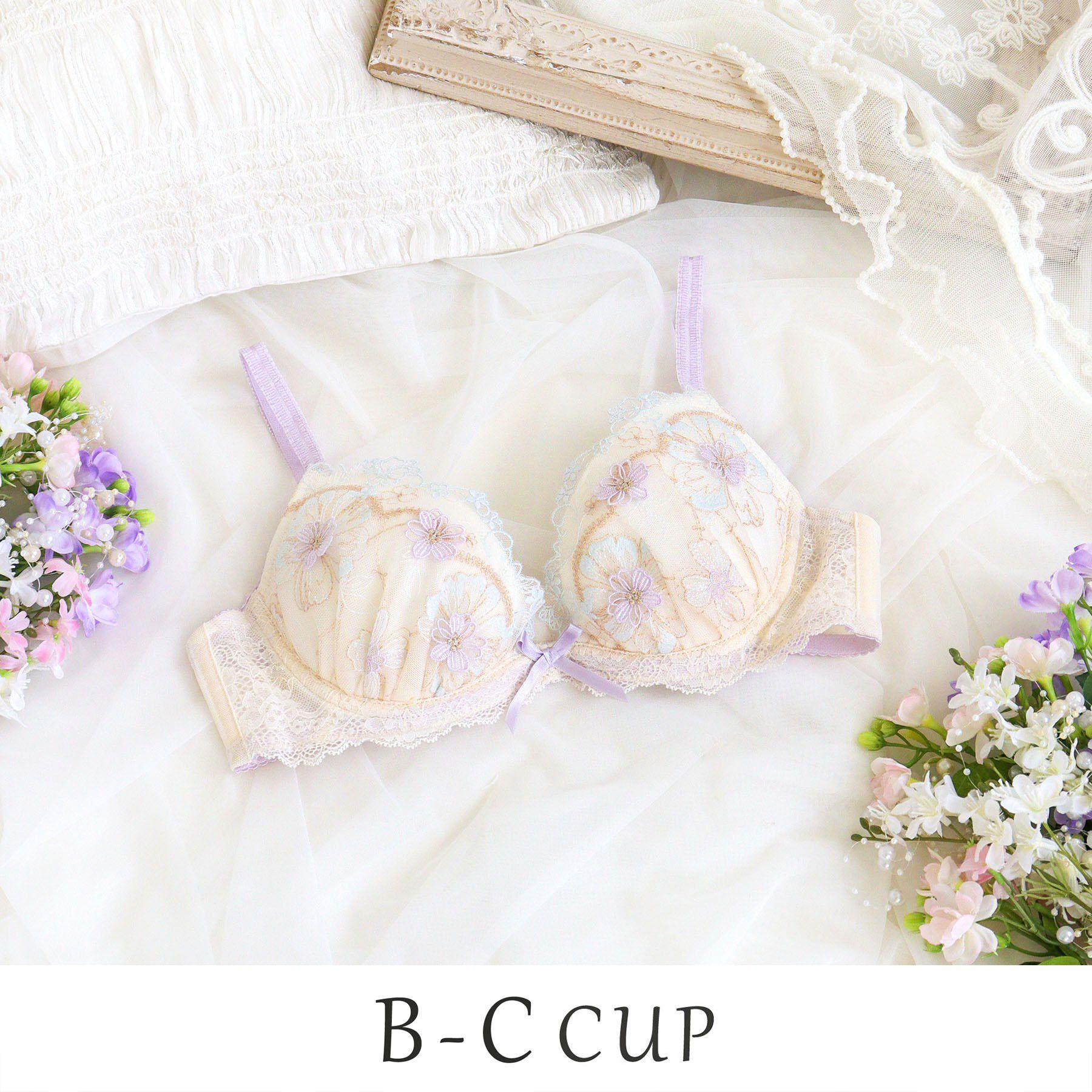 Risa Magli「ヘイリー ブラジャー （B-C） ＜リサマリ ミラクル谷間ブラ＞」|インナー|クリーム(054)