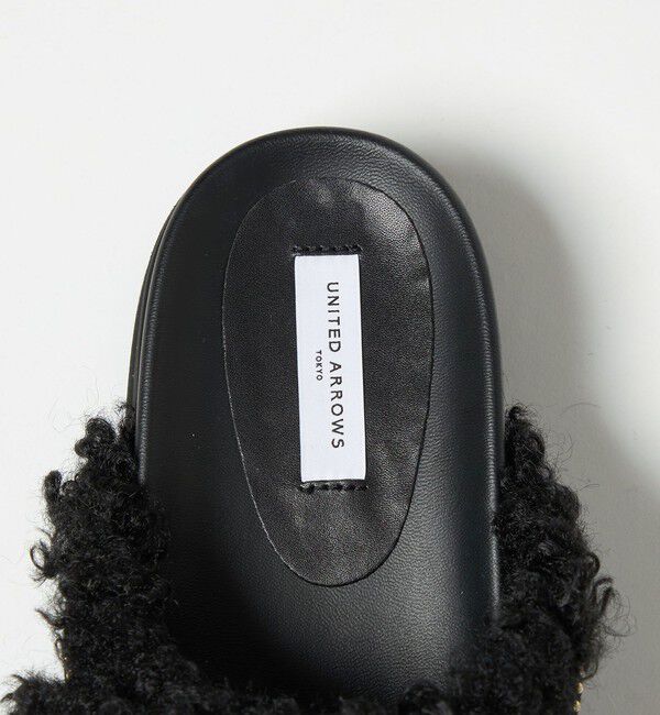 UNITED ARROWS「フェイクファー 2ライン スタッズ サンダル」|サンダル|