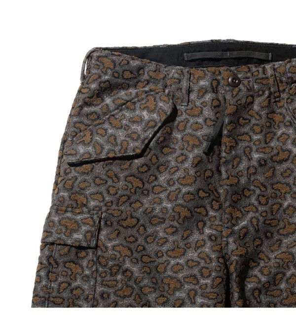 BEAMS PLUS「MIL Over 6 Pockets Camo Jacquard」|チノ|