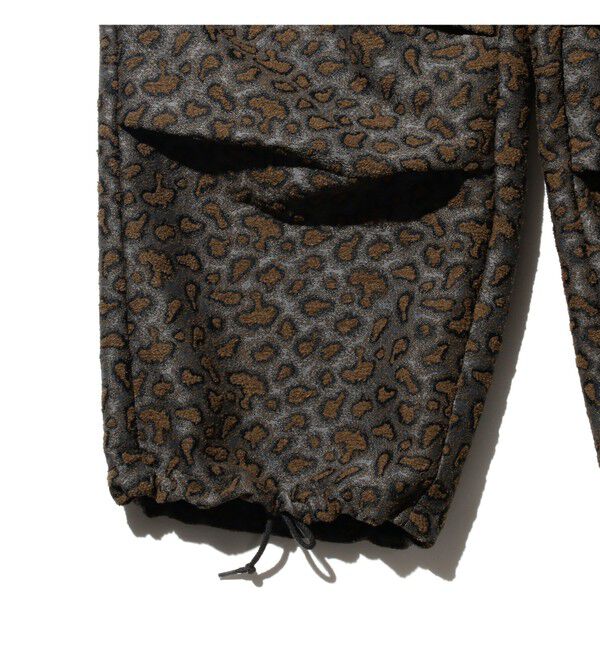 BEAMS PLUS「MIL Over 6 Pockets Camo Jacquard」|チノ|