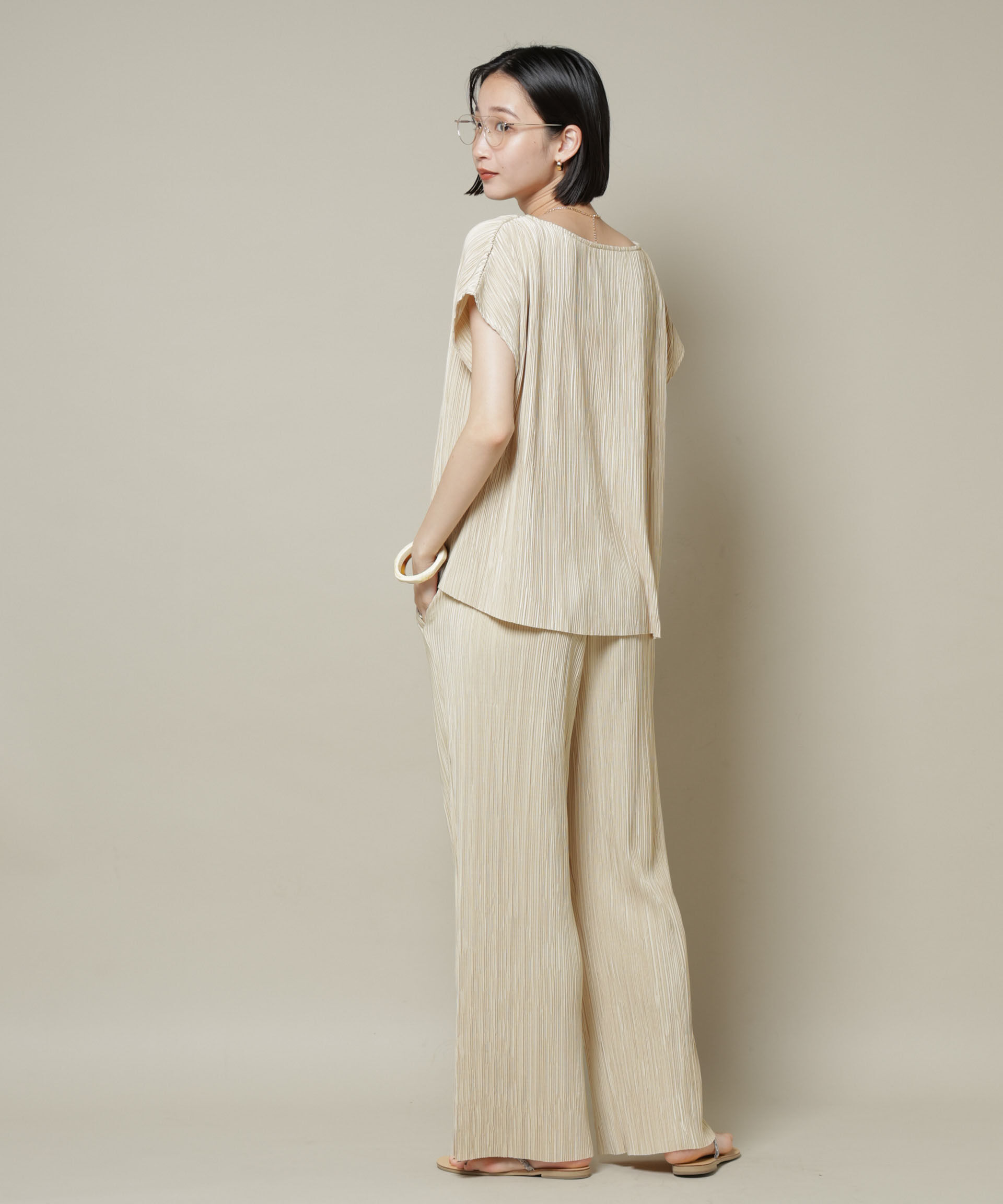 nano･universe「ランダムプリーツカットセミワイドパンツ(セットアップ可)」|チノ|