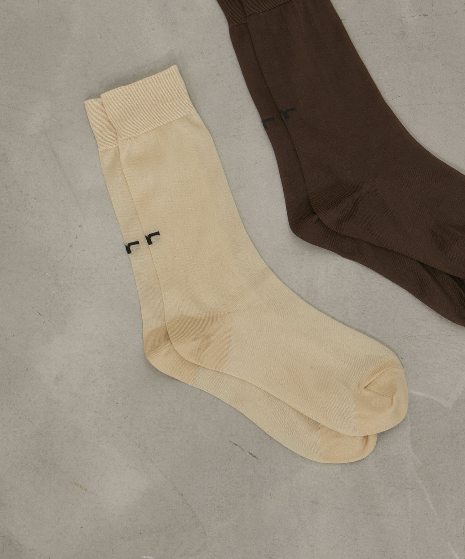 ADAM ET ROPE'「シアーARロゴソックス」|ソックス|ベージュ(27)