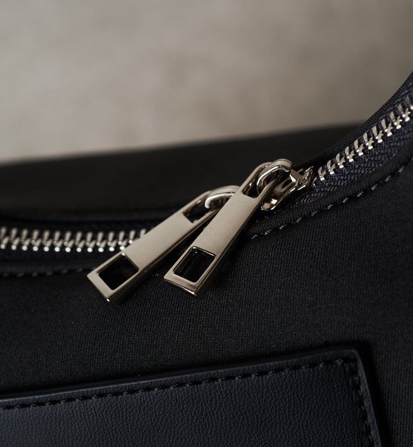  「【PAPILLONNER/パピヨネ】チャーム付きウェットワンショルダーバッグ」|トートバッグ|