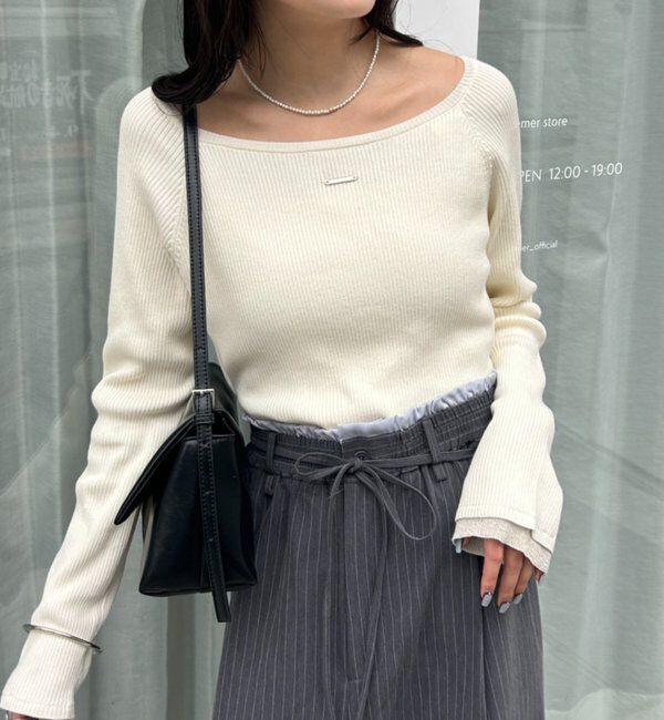  「プレート付きクルーリブニット」|ニット・セーター|