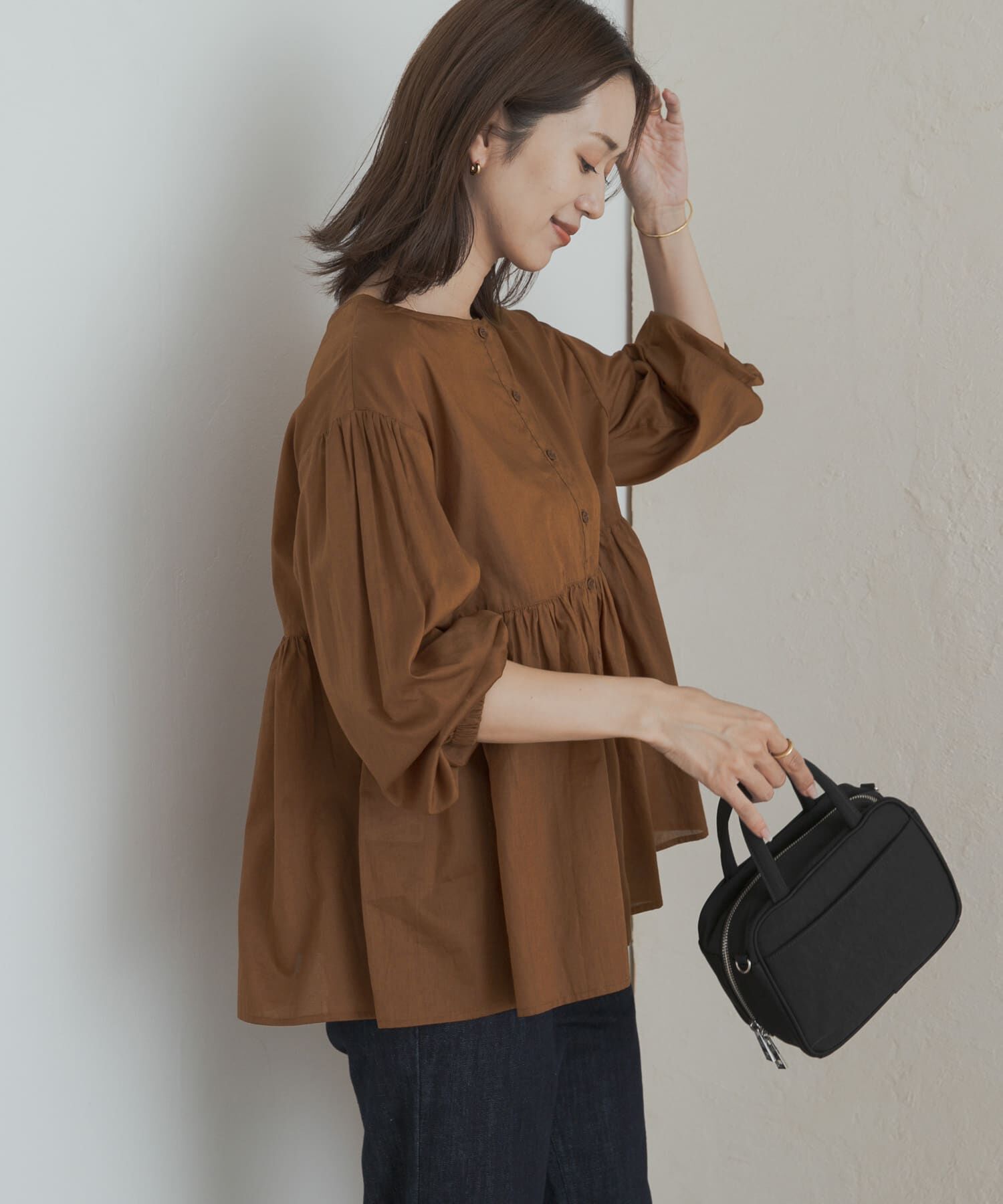 URBAN RESEARCH DOORS「コットンツイル2WAYギャザーブラウス」|シャツ・ブラウス|