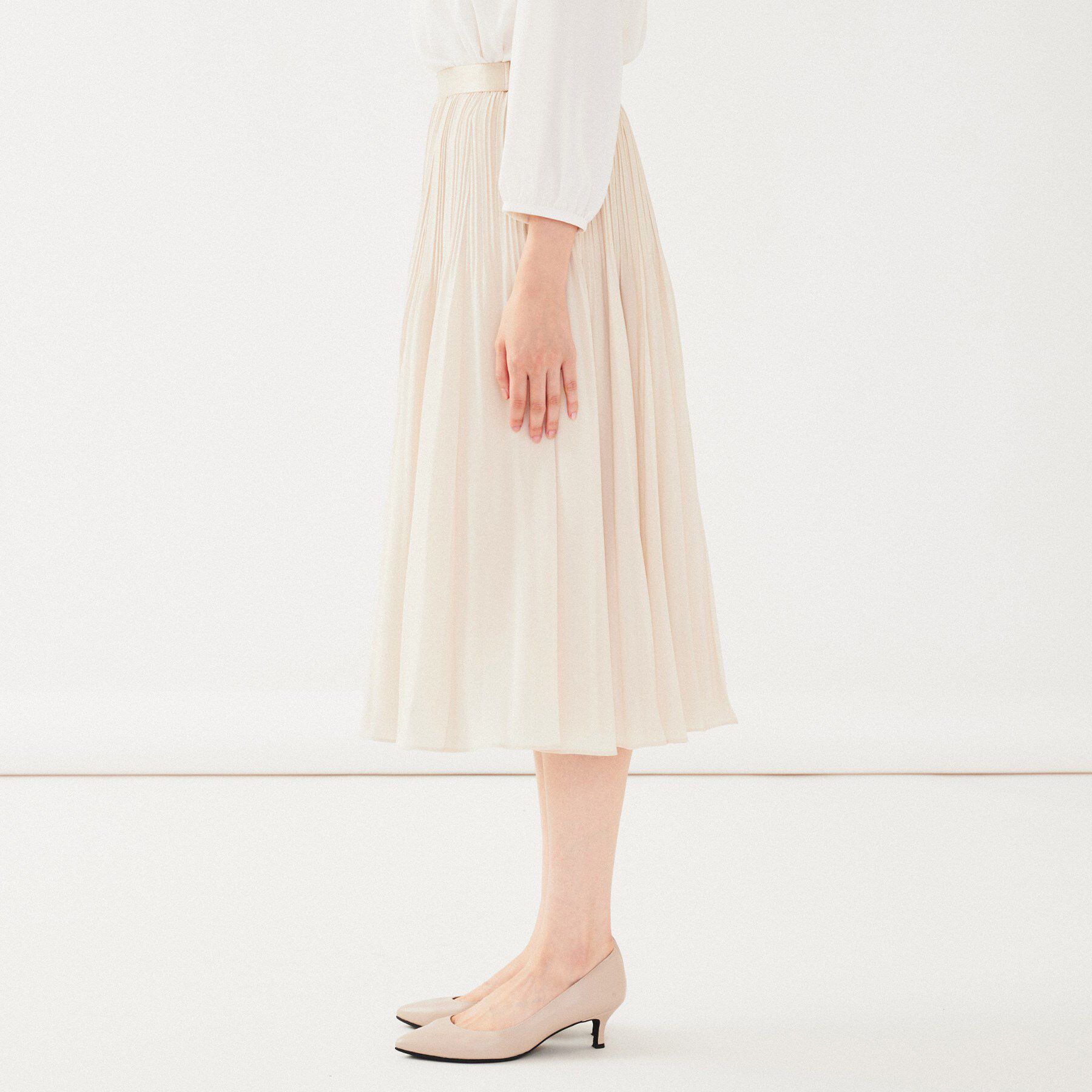 UNTITLED「【通勤】ポリエステルデシン プリーツスカート」|スカート|