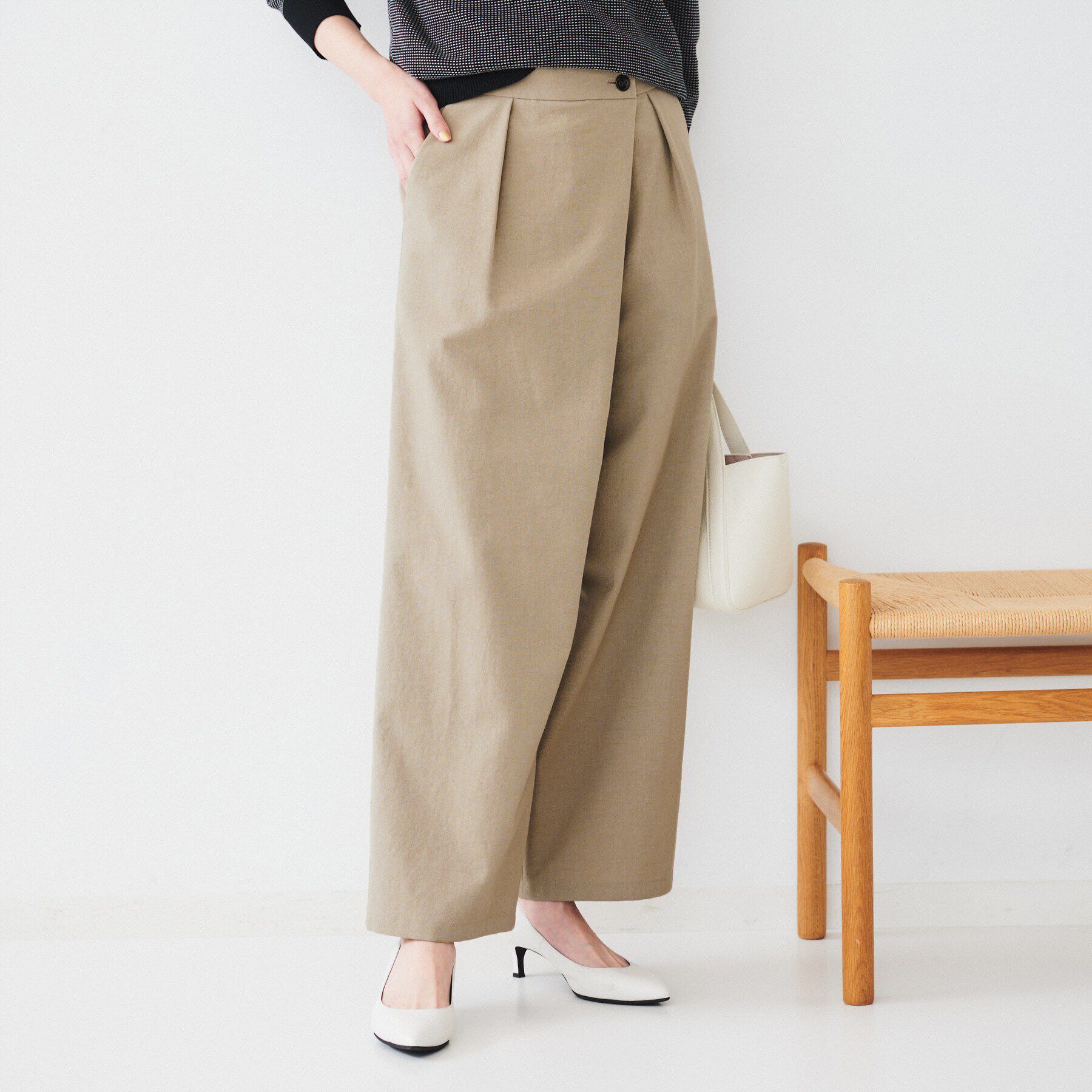 UNTITLED「【セットアップ可能】フロントラップ ワイドパンツ」|その他|ベージュ(052)