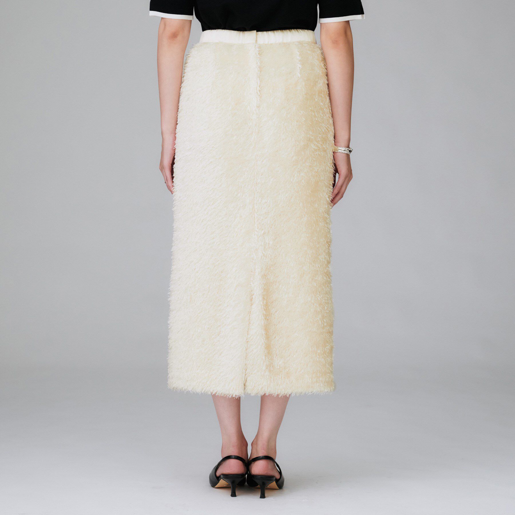 UNTITLED「【後ろウエストゴム/洗える/タイト】シャギーナロースカート」|スカート|