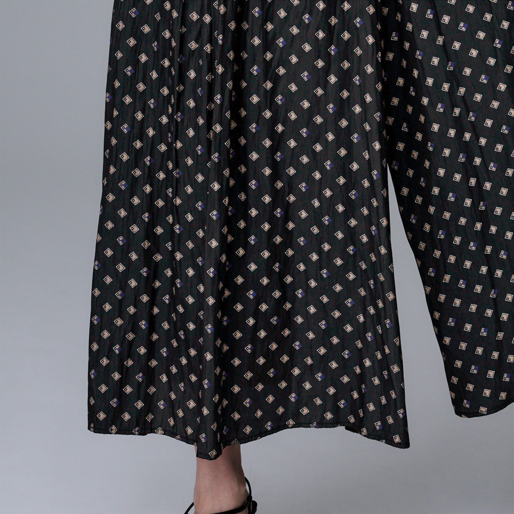 UNTITLED「【セットアップ可/ウエストゴム/リラクシー】スクエアジオメ柄スカーチョ」|その他|