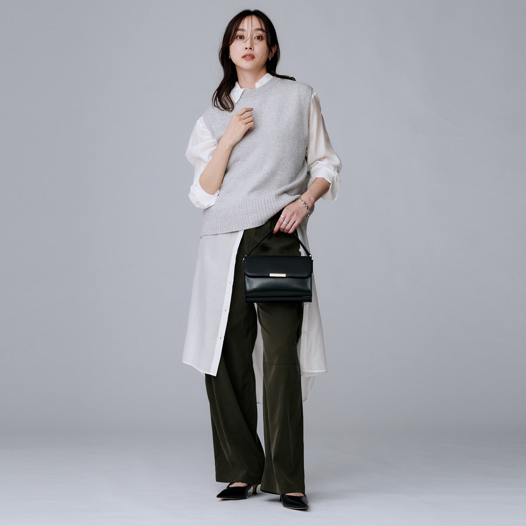 UNTITLED「【ニットと重ね着に/前開きボタン】シアーロングシャツ」|ワンピース|