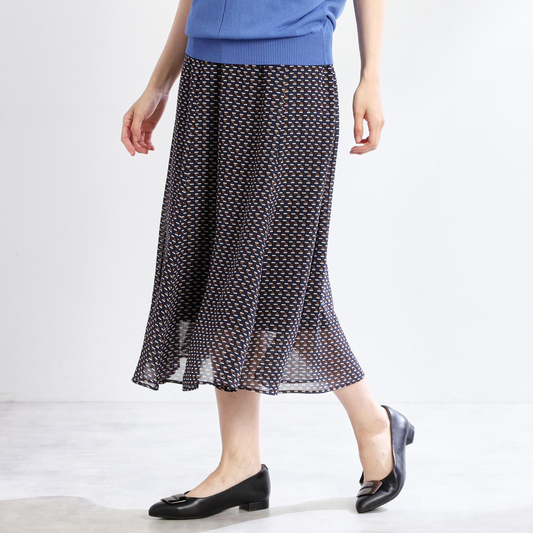 Reflect「【WEB先行カラーあり／マシンウォッシュ可／ウエスト総ゴム】コツキ幾何柄ロングスカート」|スカート|