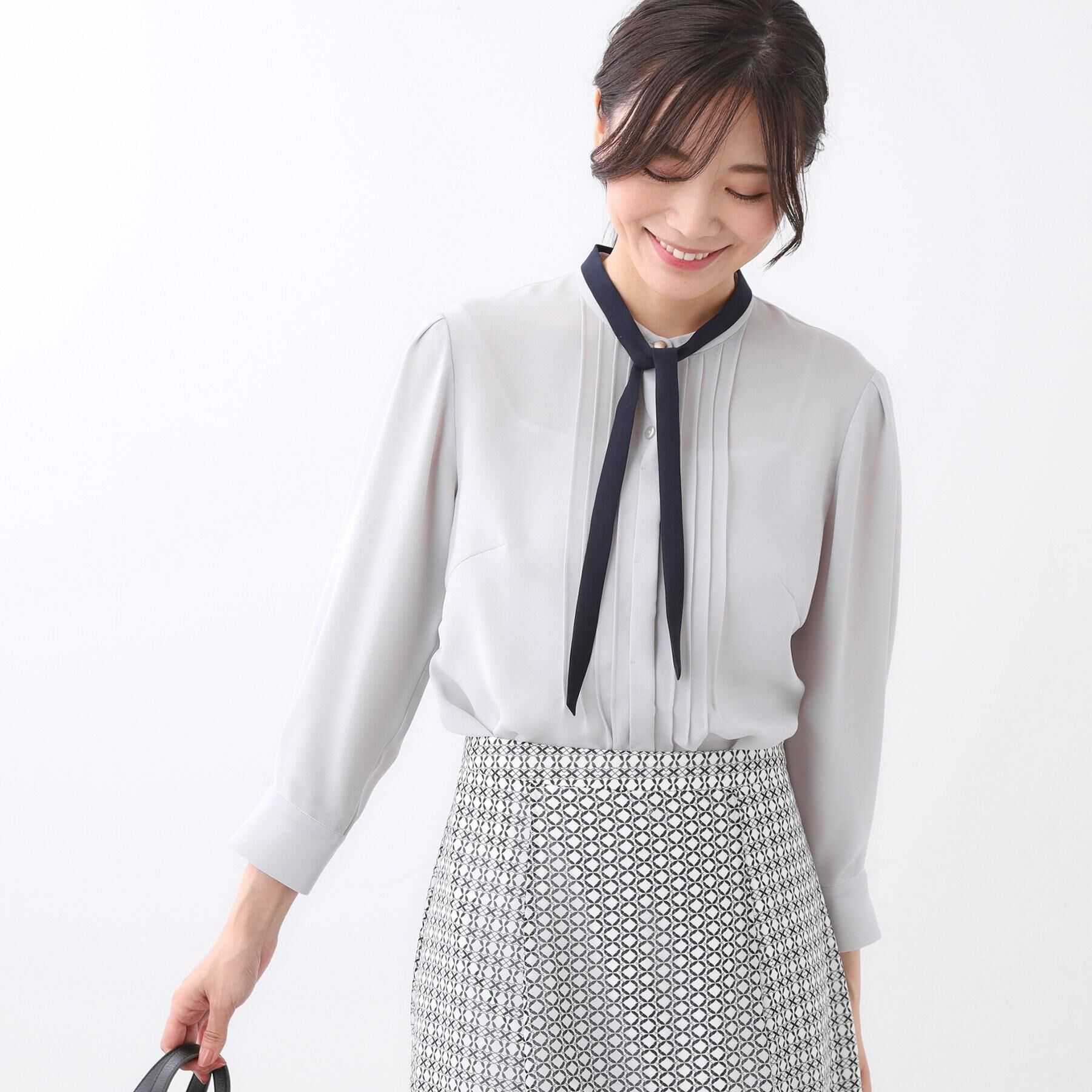 Reflect「【配色ボウタイ付き】八分袖ジョーゼットブラウス」|シャツ・ブラウス|ライトグレー(011