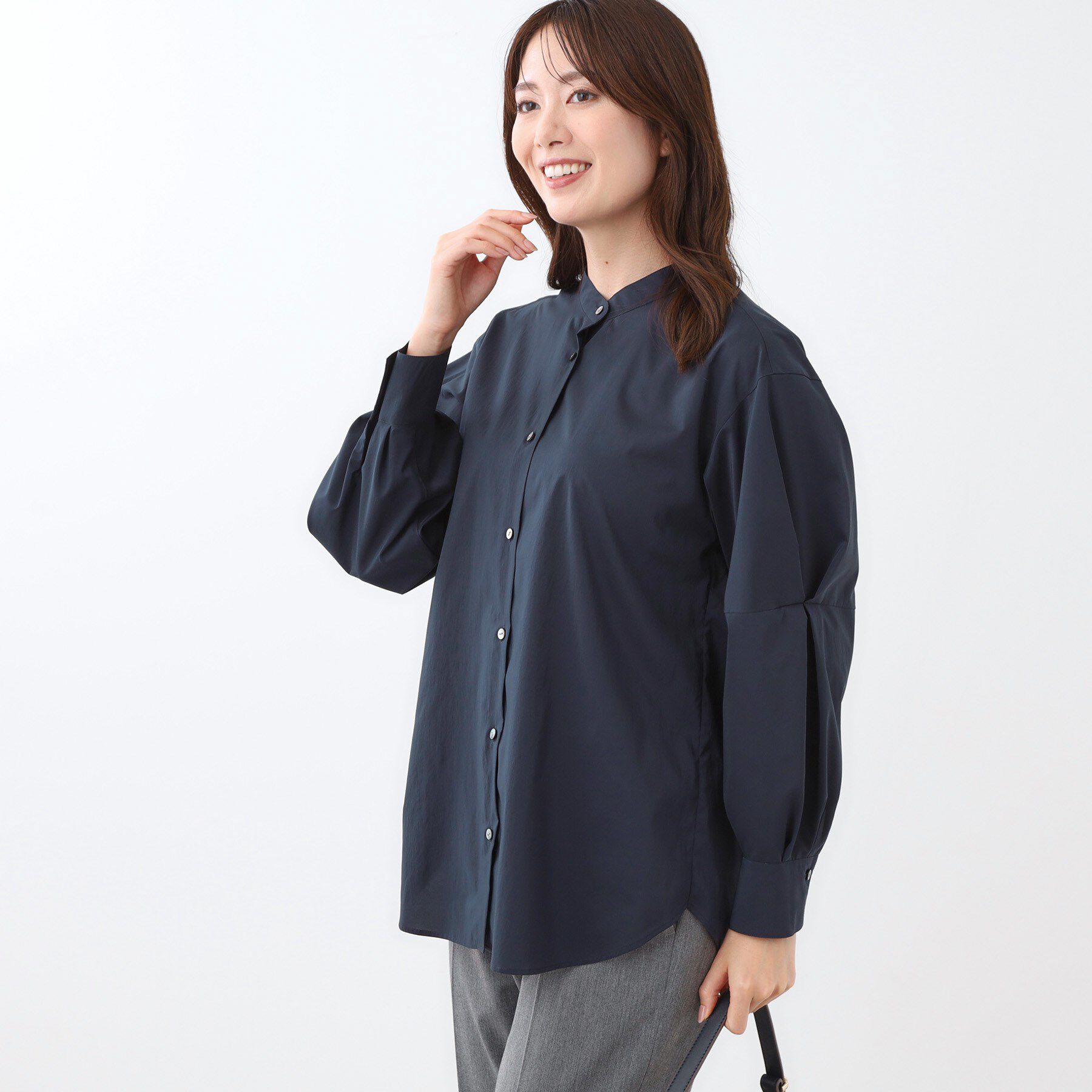 Reflect「【さらっと一枚で決まる／重ね着にもおすすめ◎】タックスリーブシャツブラウス」|シャツ・ブラウス|