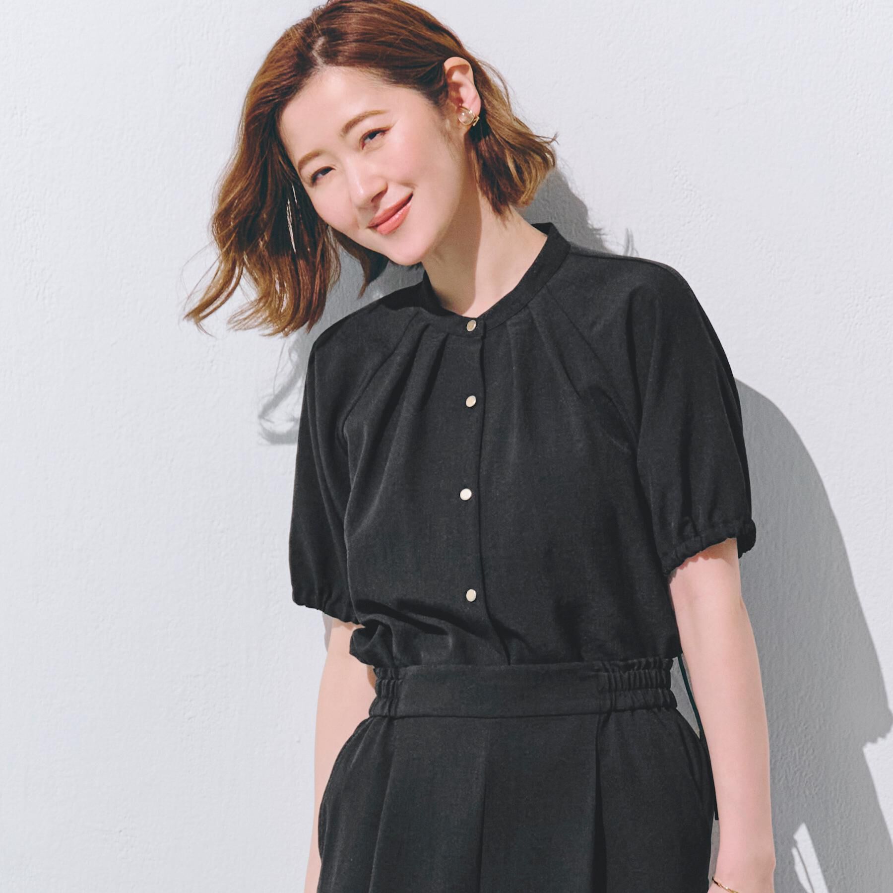 grove「【洗える・シワになりにくい】麻調スリーブドロストブラウス」|シャツ・ブラウス|ブラック(019)