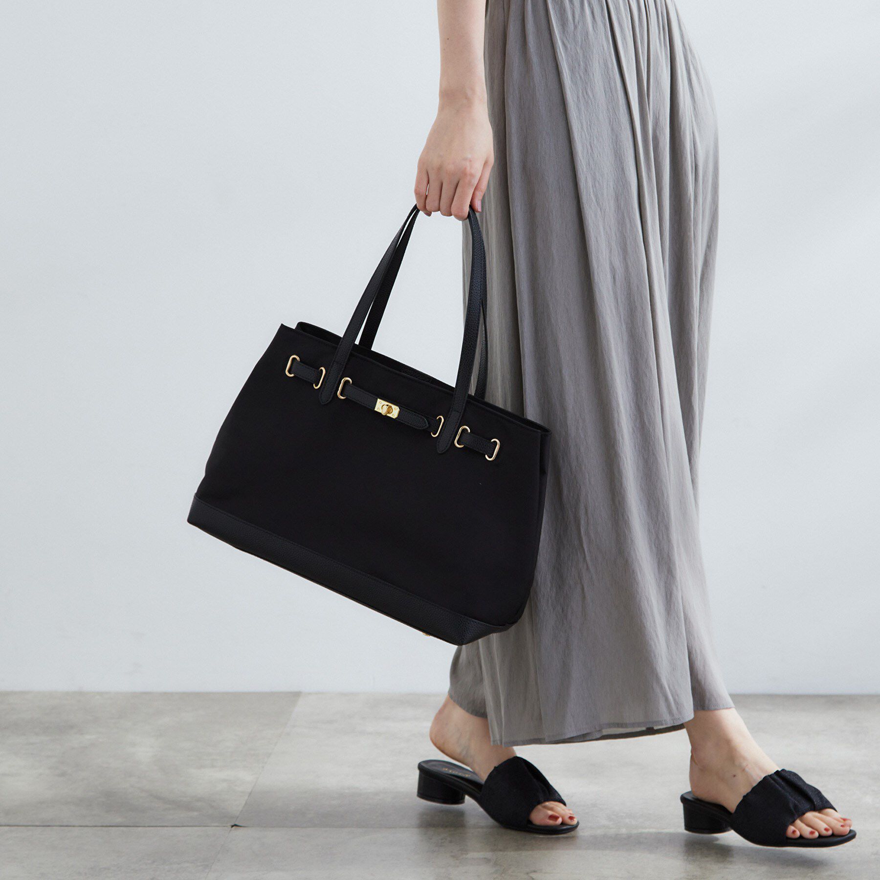 grove「【撥水・軽量】ベルトナイロンコンビA4トート」|トートバッグ|ブラック(019)