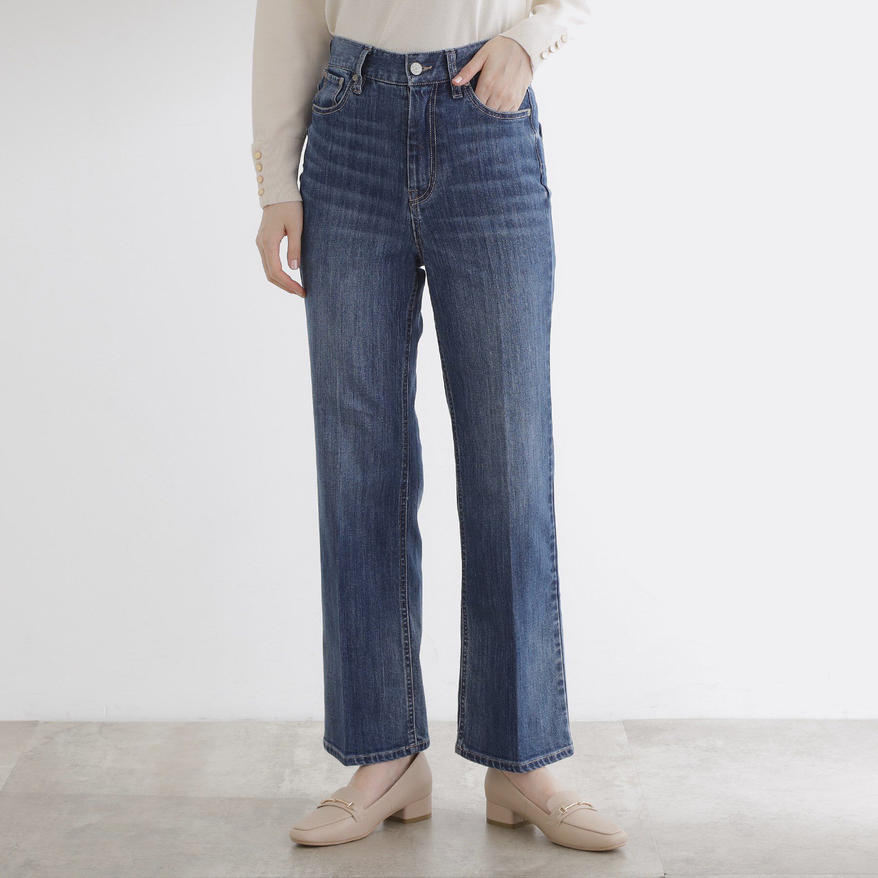 grove「【美シルエット/選べる着丈】大人のためのソフトフレアーデニム」|デニム|