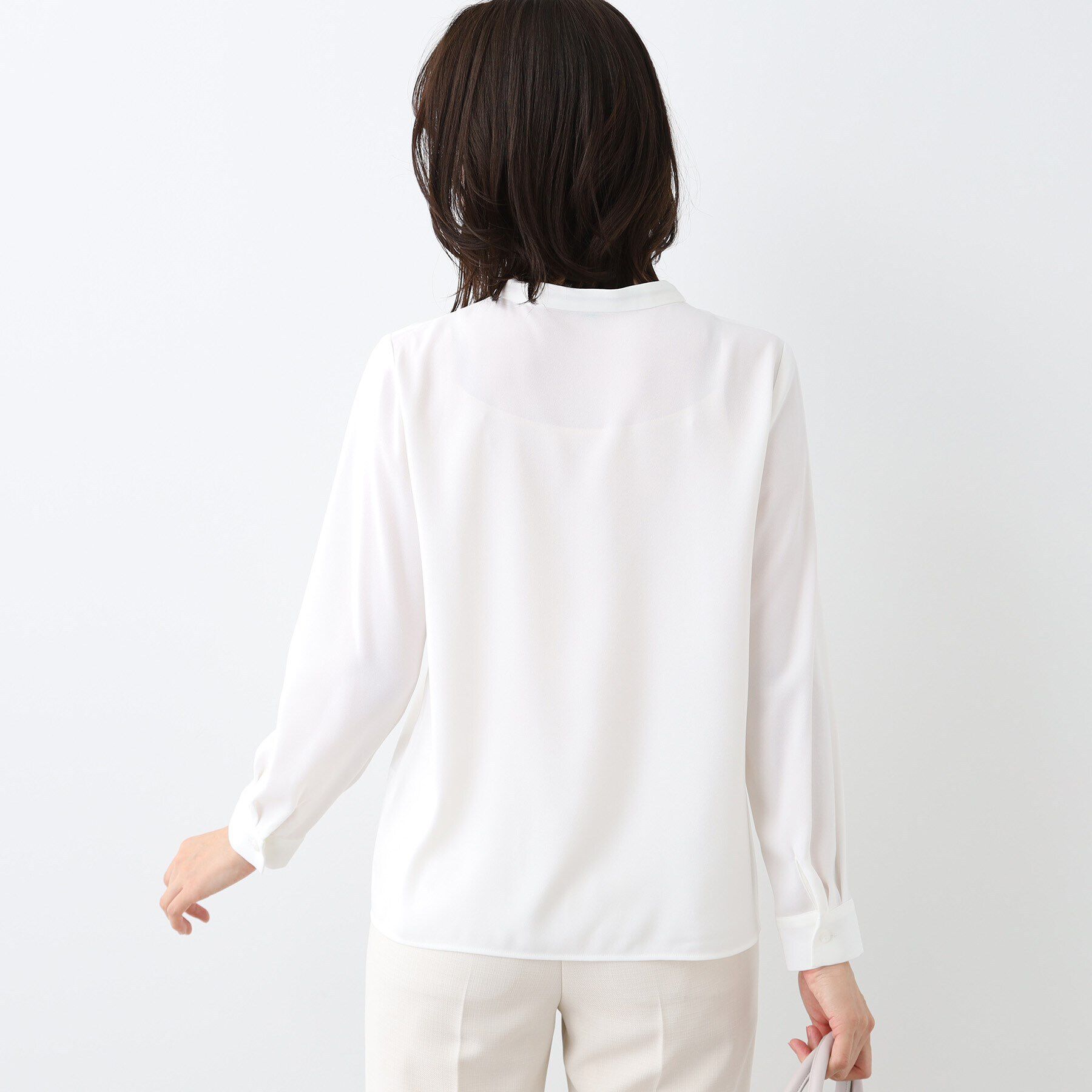 INDIVI「【洗える／UVケア】ヨークフリルブラウス」|シャツ・ブラウス|