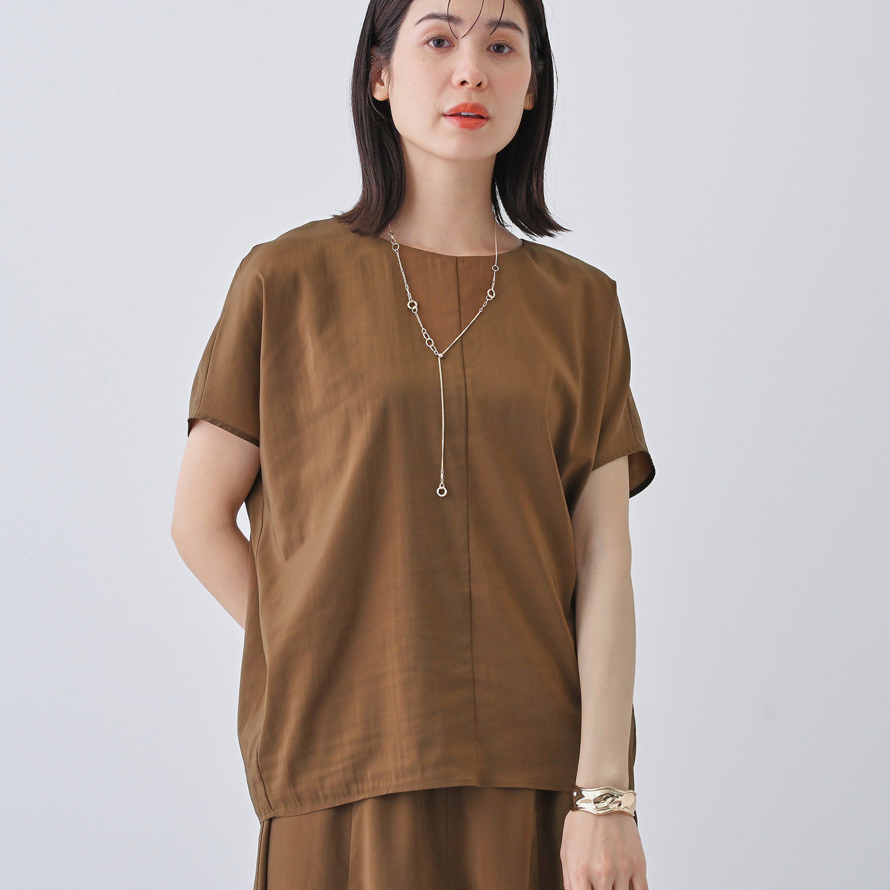INDIVI「【通気性◎撥水／接触冷感／UVケア】ドルマンスリーブブラウス」|シャツ・ブラウス|ブラウン(043)