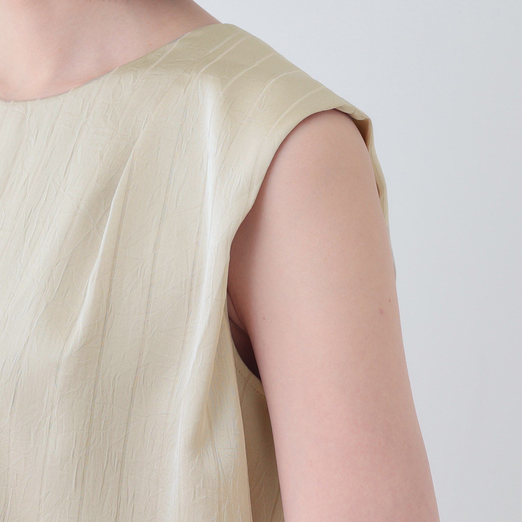 INDIVI「【洗える／UVケア／セット見え】ストライプ柄サテンワンピース」|ワンピース|