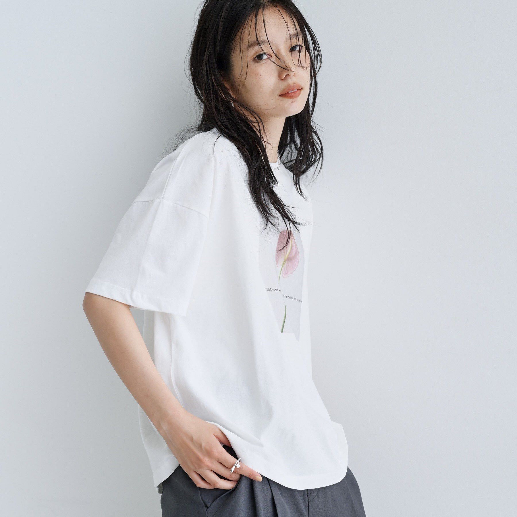 GALLEST「【一部店舗限定】フラワープリントT」|Tシャツ・カットソー|