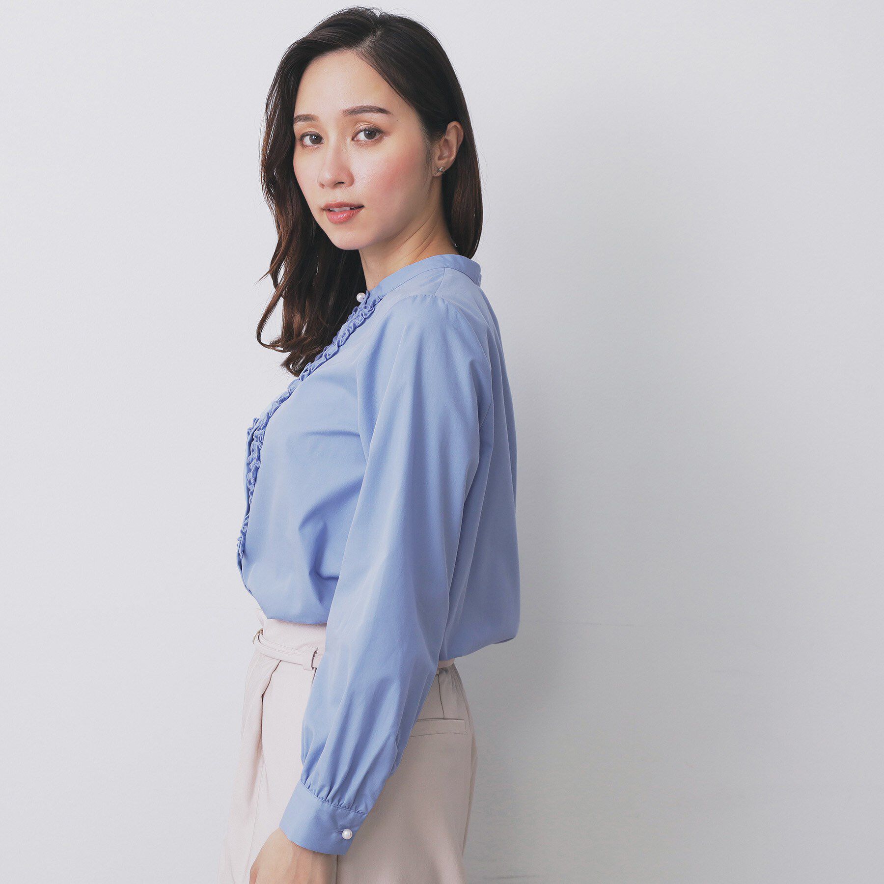 index「バンドカラーフリルブラウス【洗濯機OK/イージーアイロン/防シワ】」|シャツ・ブラウス|