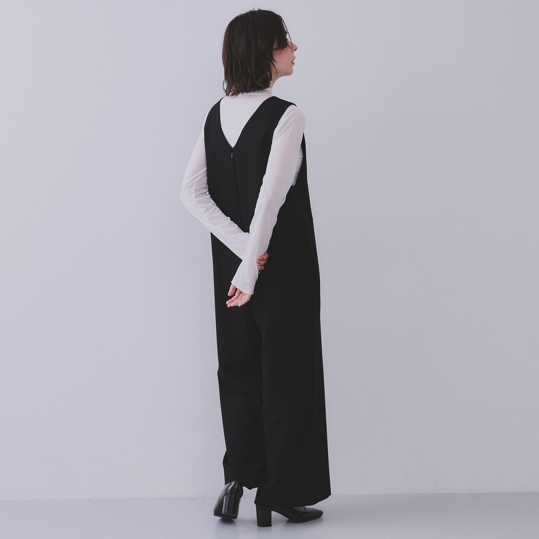 OPAQUE.CLIP「Vネックオールインワン【洗濯機洗い可】」|オールインワン|