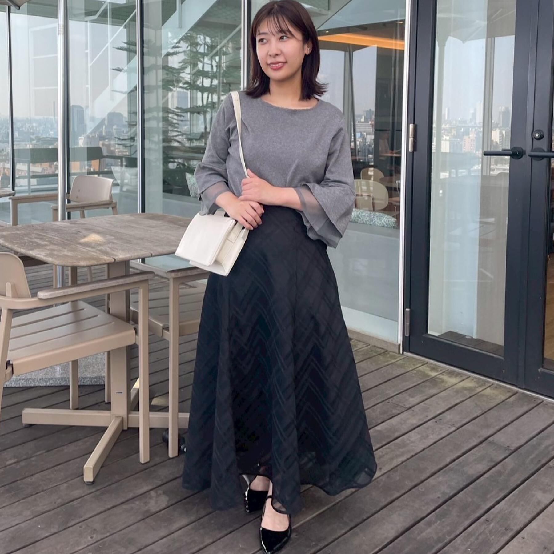 Couture broach「【フェミニン・着映え・通勤】シアーフレアー袖ニットトップス」|ニット・セーター|