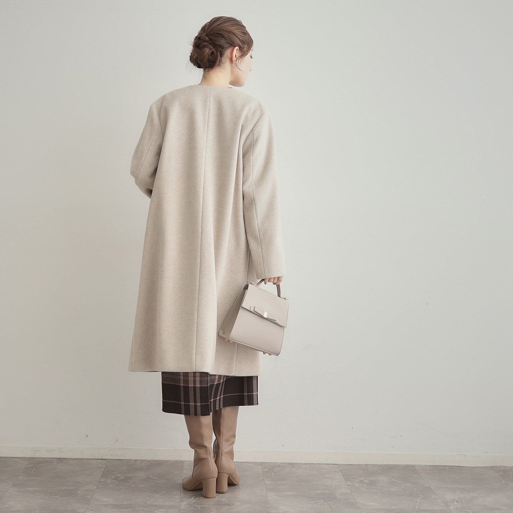 Couture broach「【通勤/ビジューブローチ付き】ノーカラー ロングコート」|ノーカラーコート|