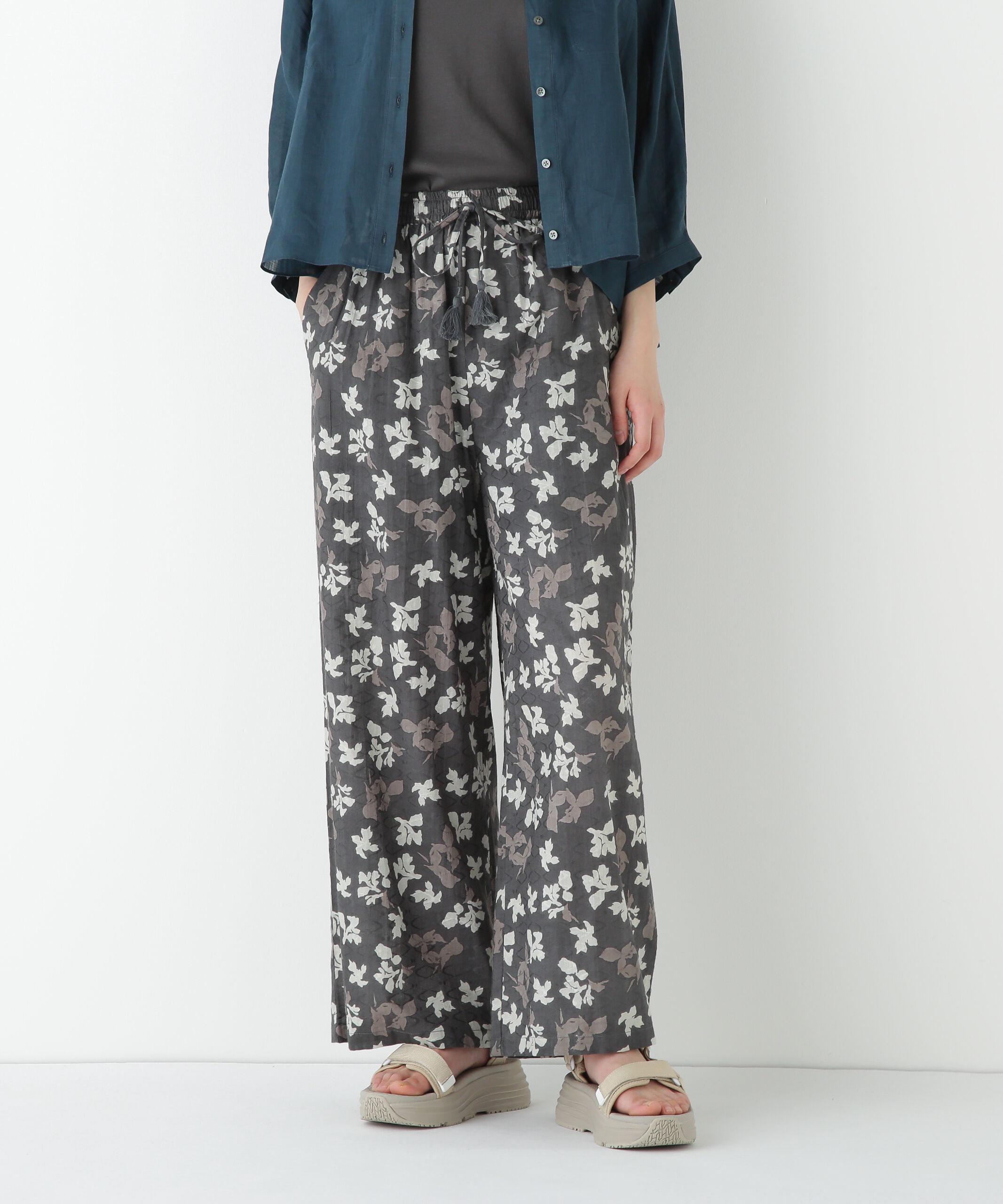  「◆インドドビーリーフプリントイージーセミワイドパンツ」|その他|