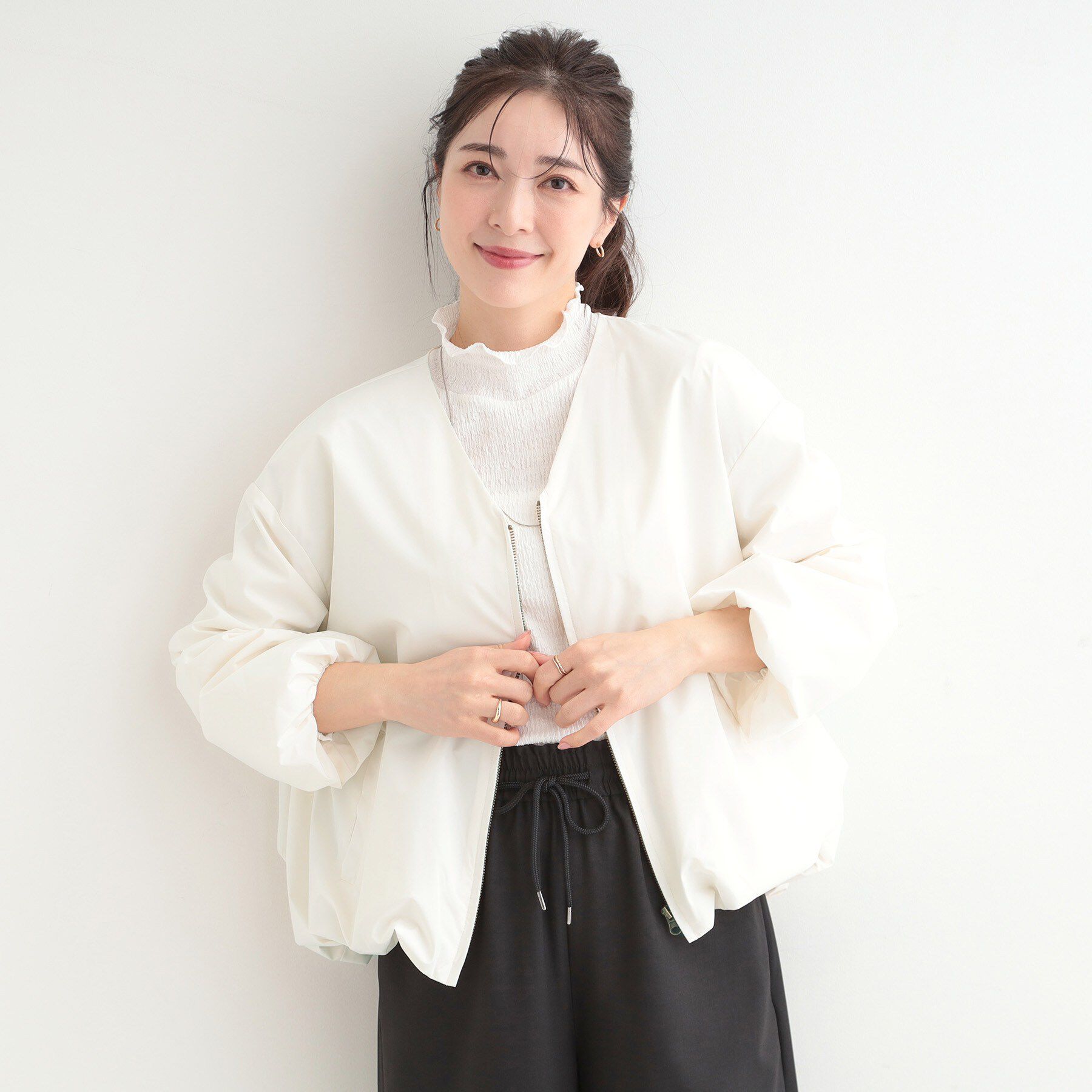 SHOO･LA･RUE「【防風/撥水/S-LL】ぽわんと大人かわいい　Vネックバルーンブルゾン」|ブルゾン・スタジャン|