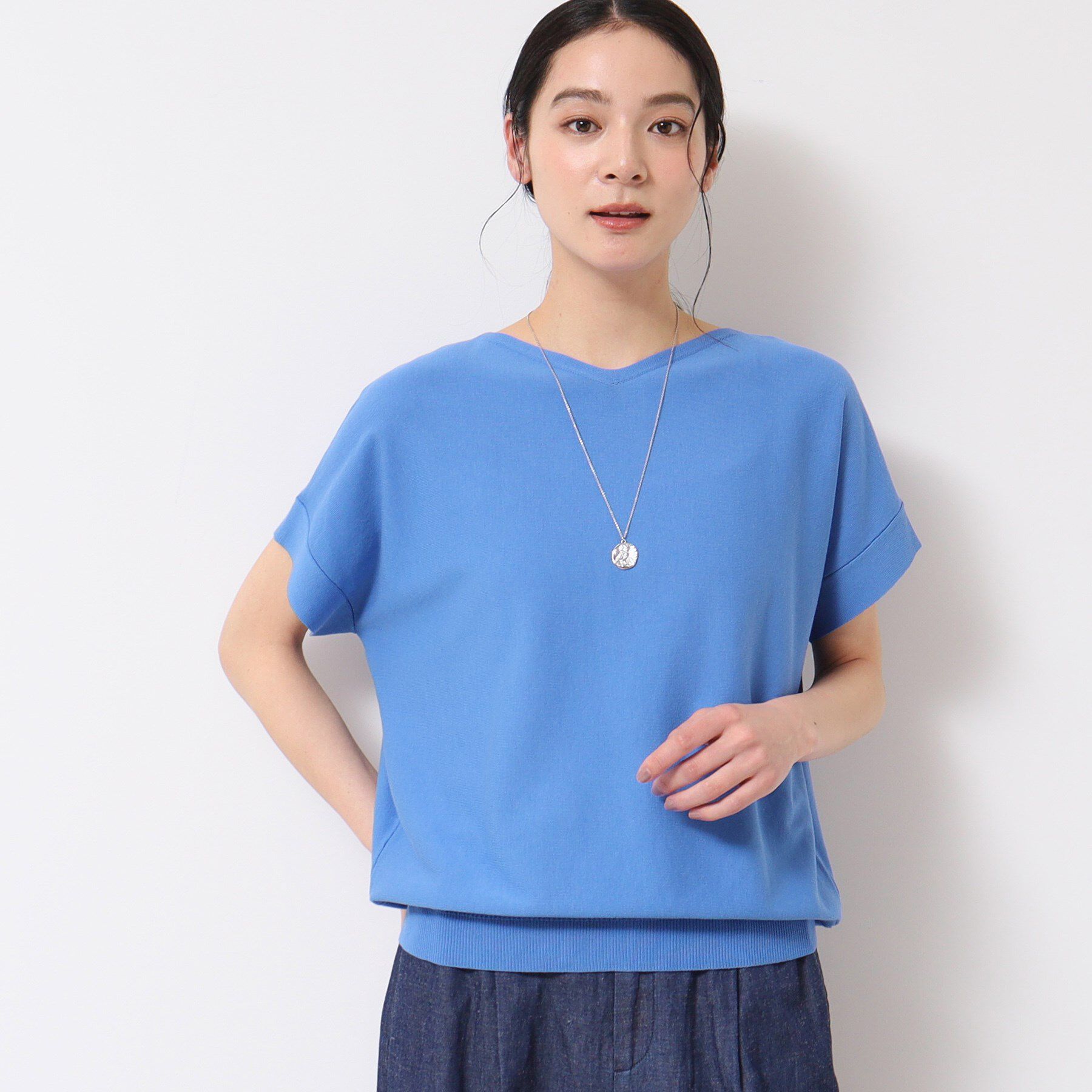 Dessin「【洗える・4サイズ展開】後ろボタンニットプルオーバーフレンチスリーブ」|ニット・セーター|