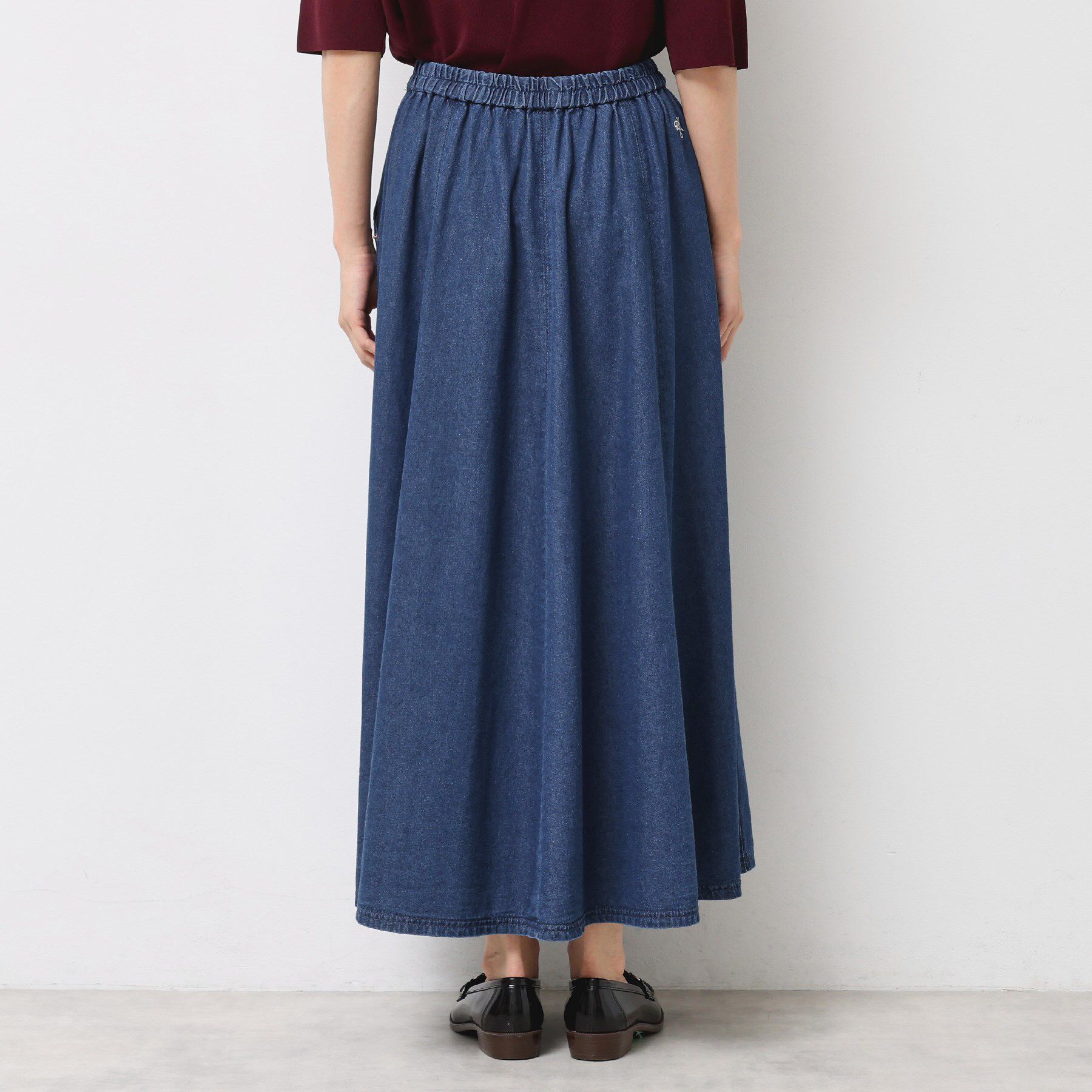 Dessin「【ウエストゴム・洗える】ライトオンスデニムフレアスカート」|スカート|