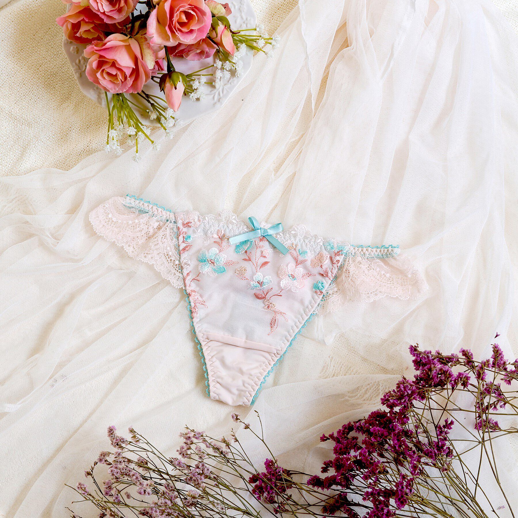 Risa Magli「イレーヌ Tバックショーツ」|インナー|ベージュ(052)