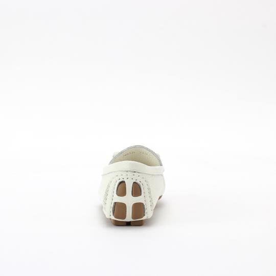 銀座かねまつ「AL240131PS1WHT　【本革】ドライヴィングシューズ【人気】」|ローファー|