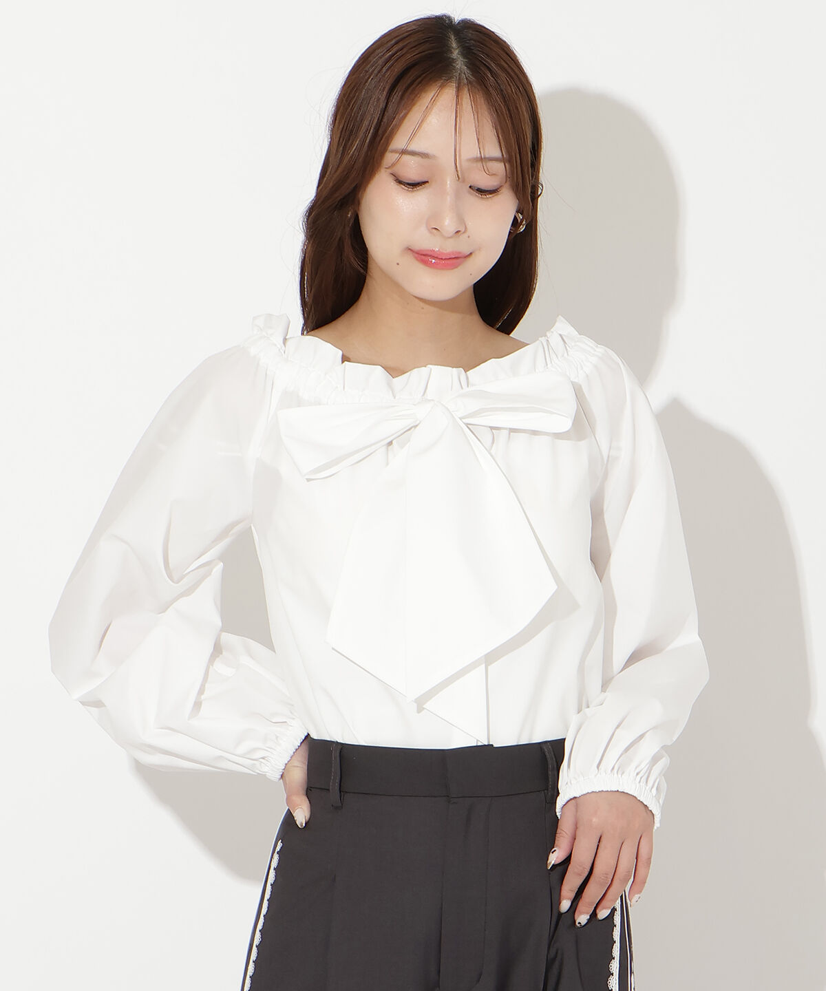 アンドクチュール「ドロストボウタイ2WAYブラウス」|シャツ・ブラウス|